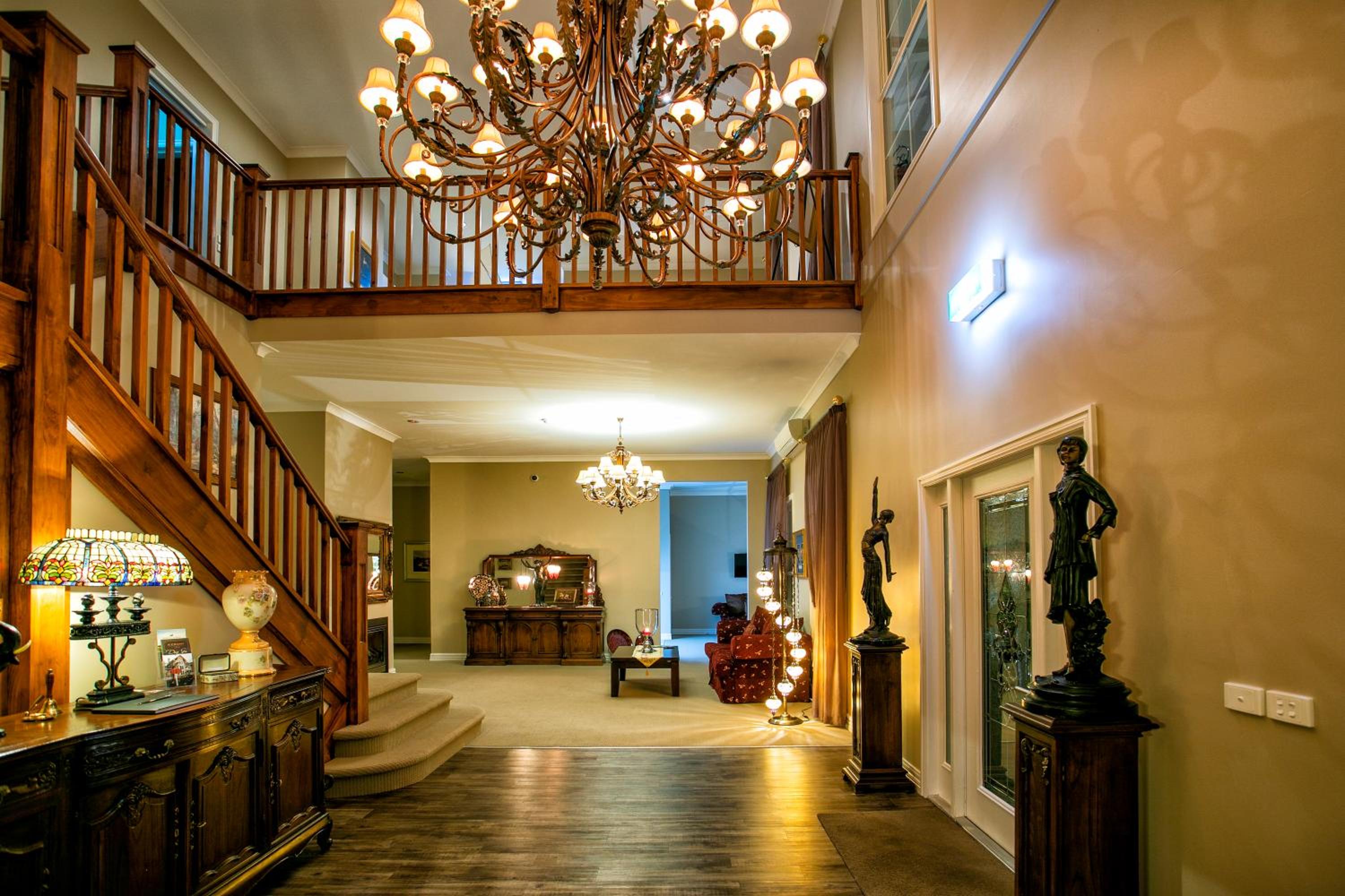 Kerami Manor & Day Spa