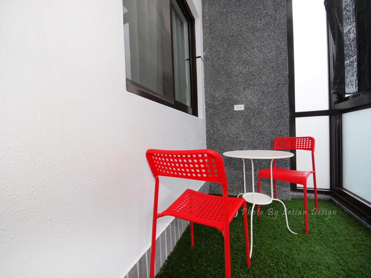 Four Seasons Homestay