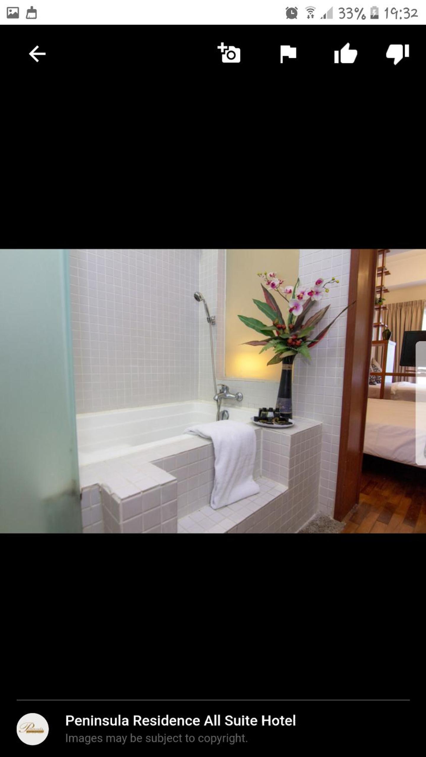 PENINSULA SEMANTAN SUITEs