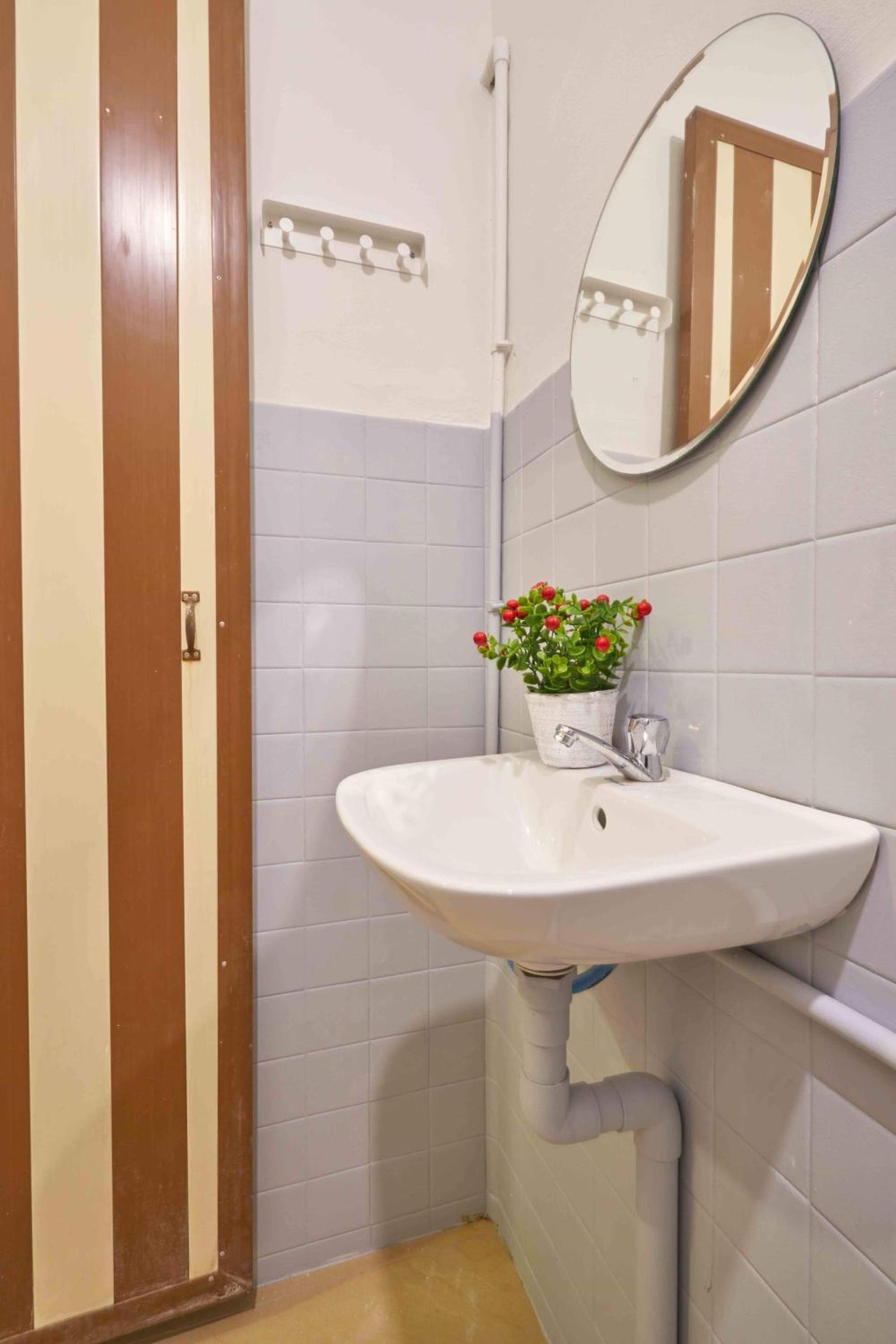 Home Art 103 photo 2