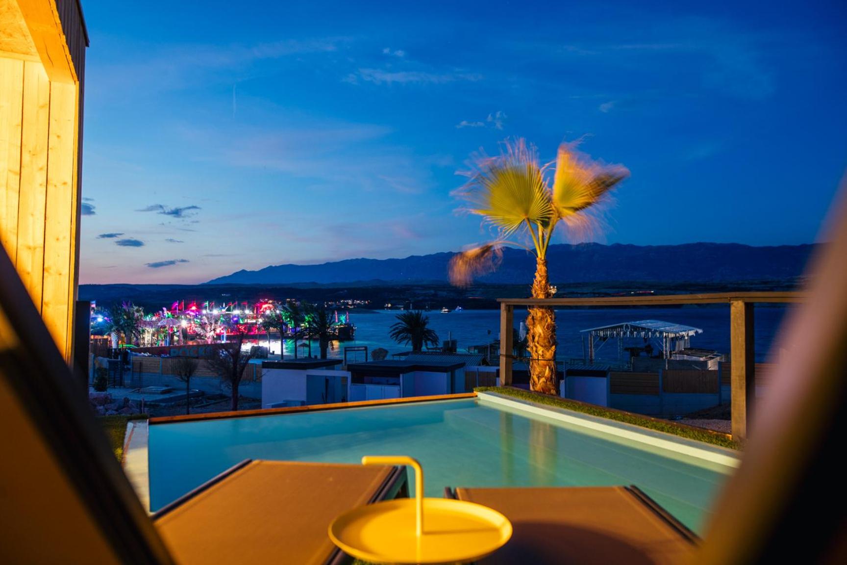 Noa Glamping Resort