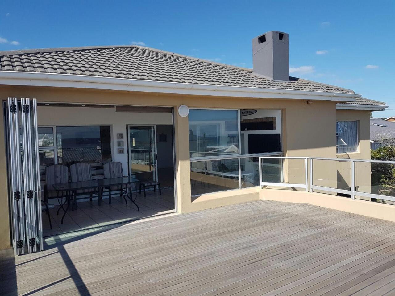 HERMANUS , SANDBAAI holiday house view 5