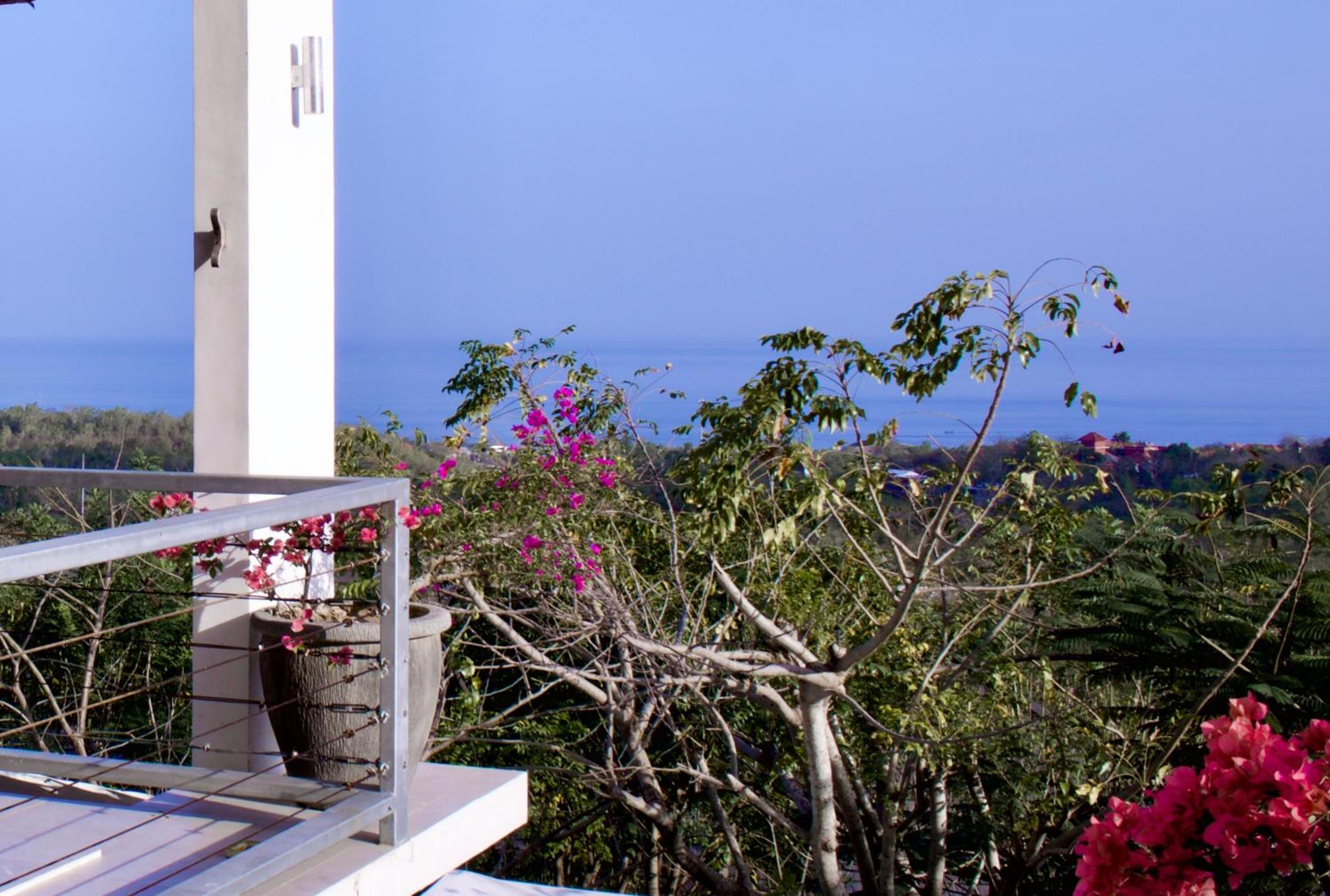Villa Awan Uluwatu view 3