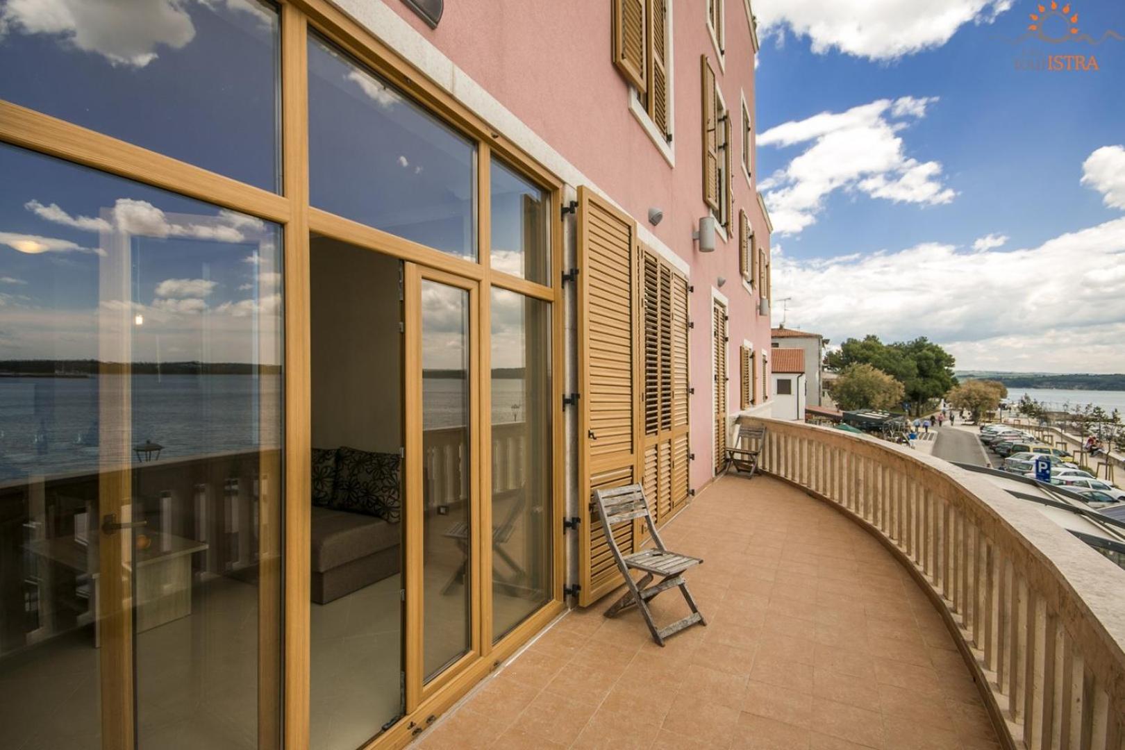 Rotonda Inn Novigrad