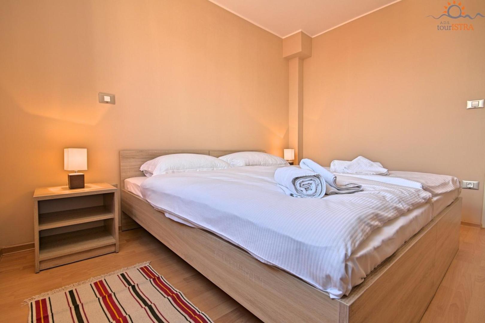 Rotonda Inn Novigrad