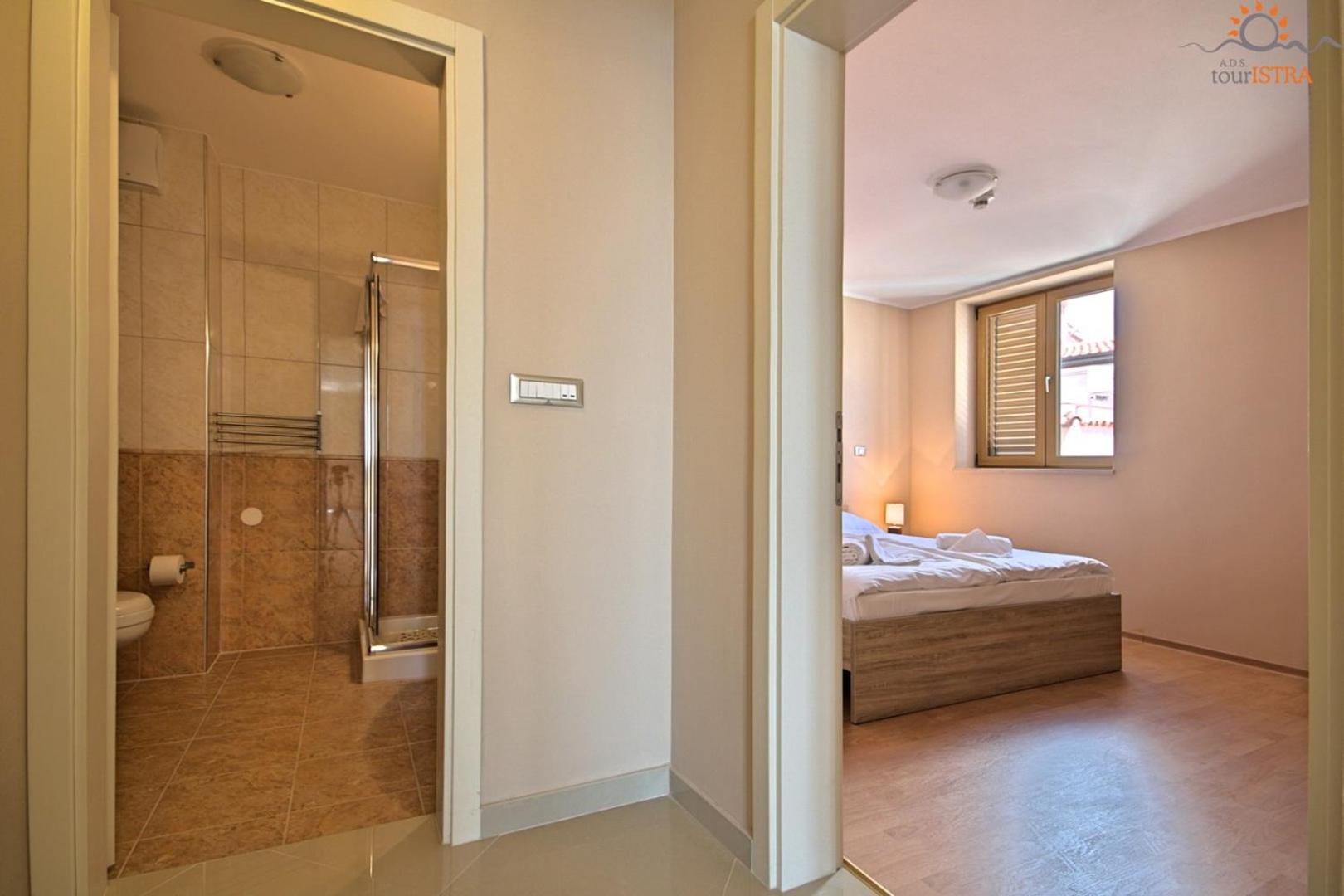 Rotonda Inn Novigrad
