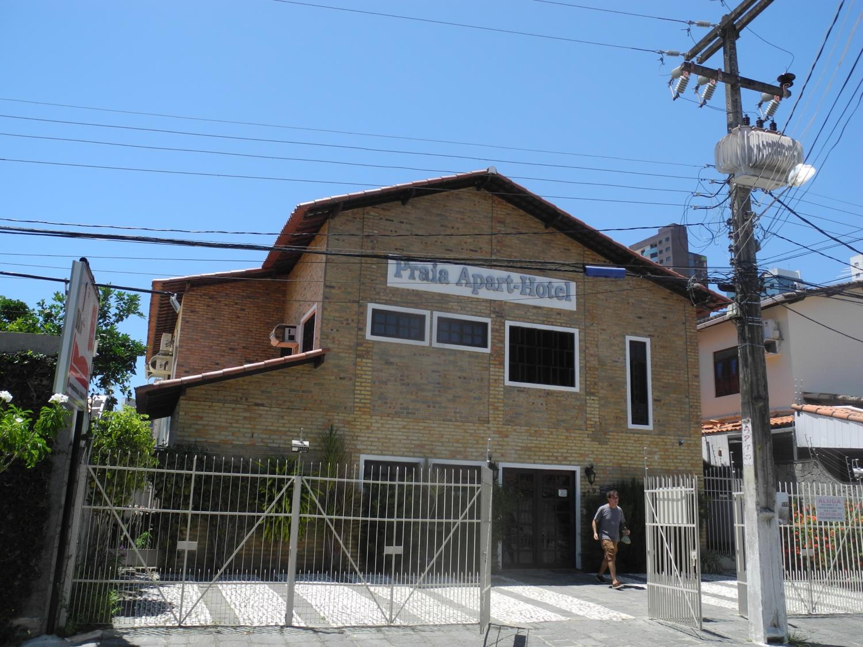 Hotel Praia Apart Hotel - Image 1