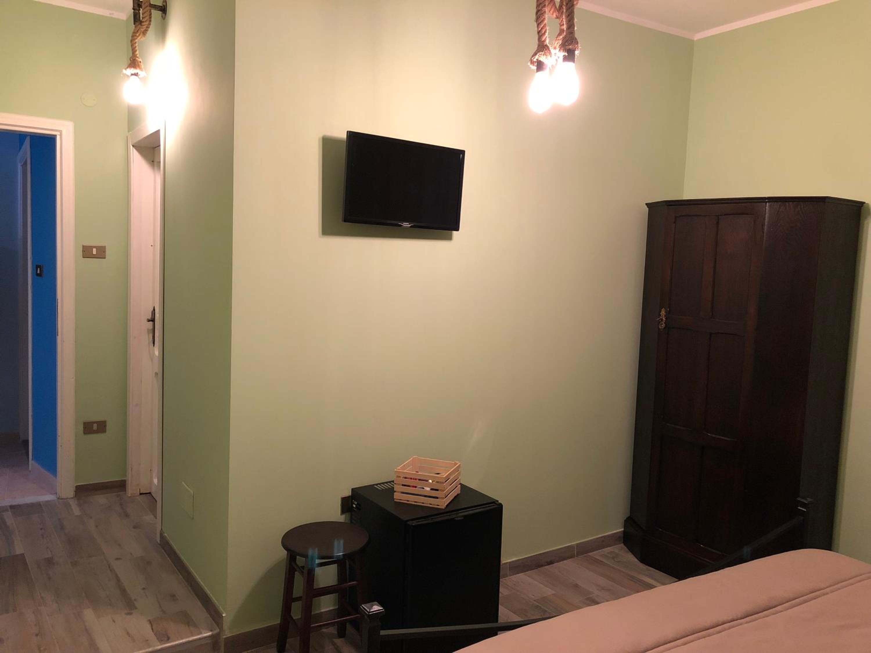 Photo 12