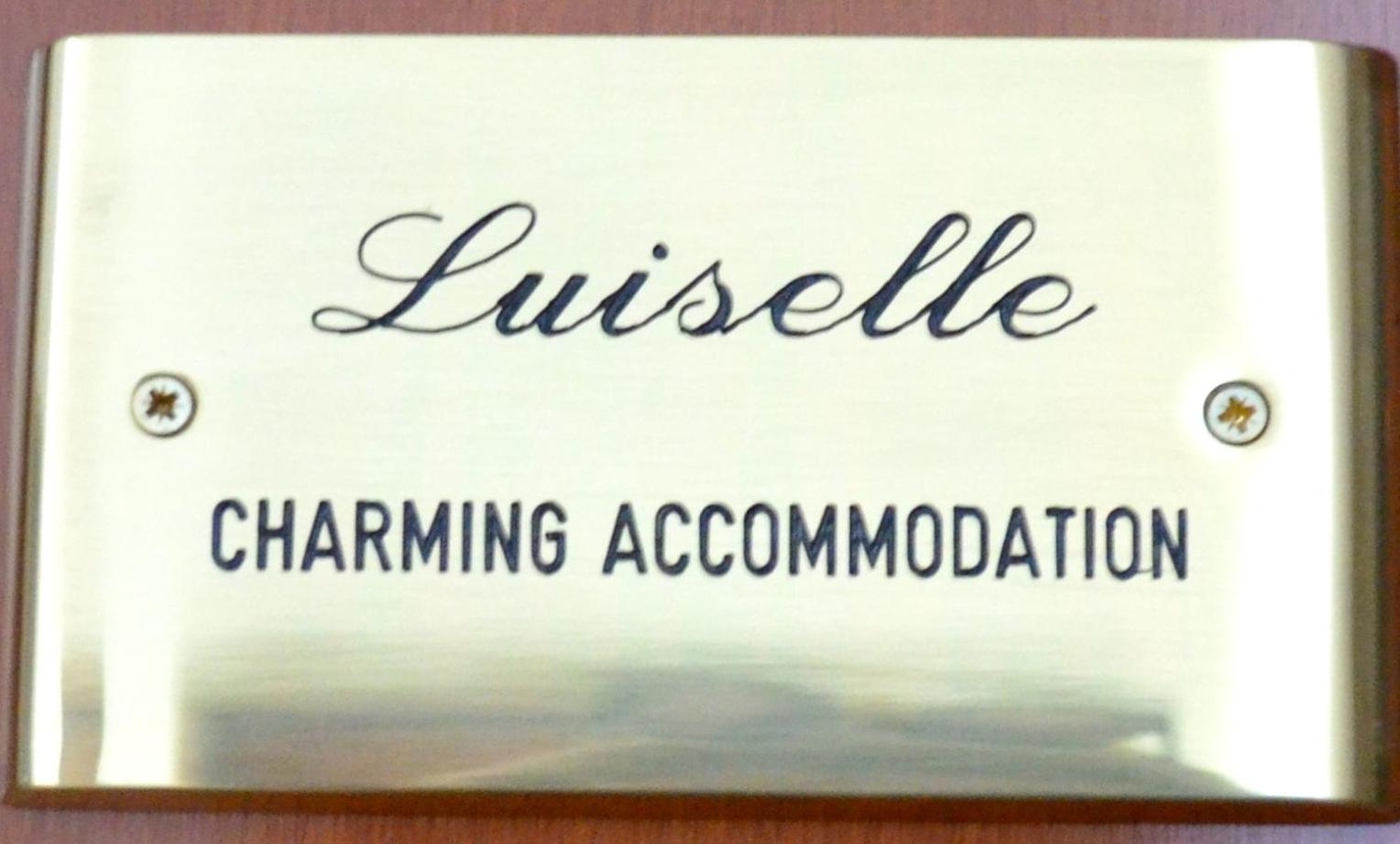 Luiselle Charming Accommodation Sorrento City Center