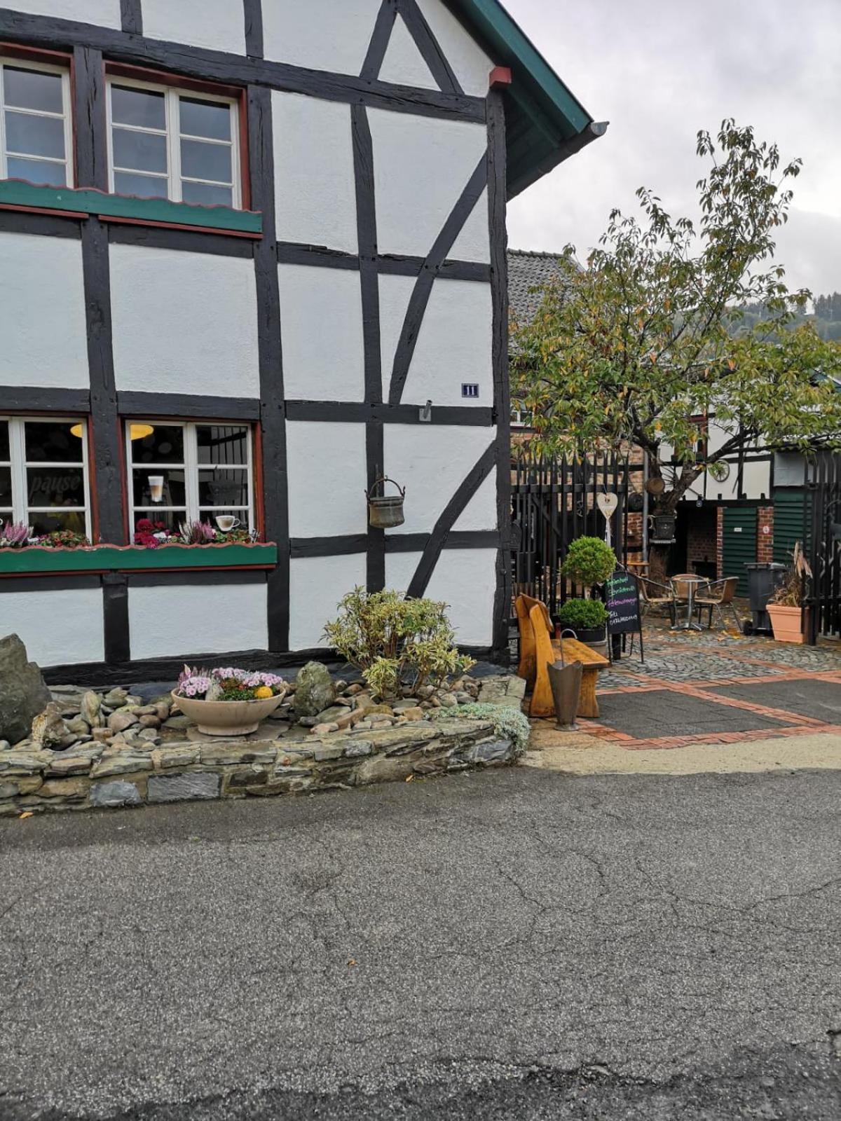 Photo 47