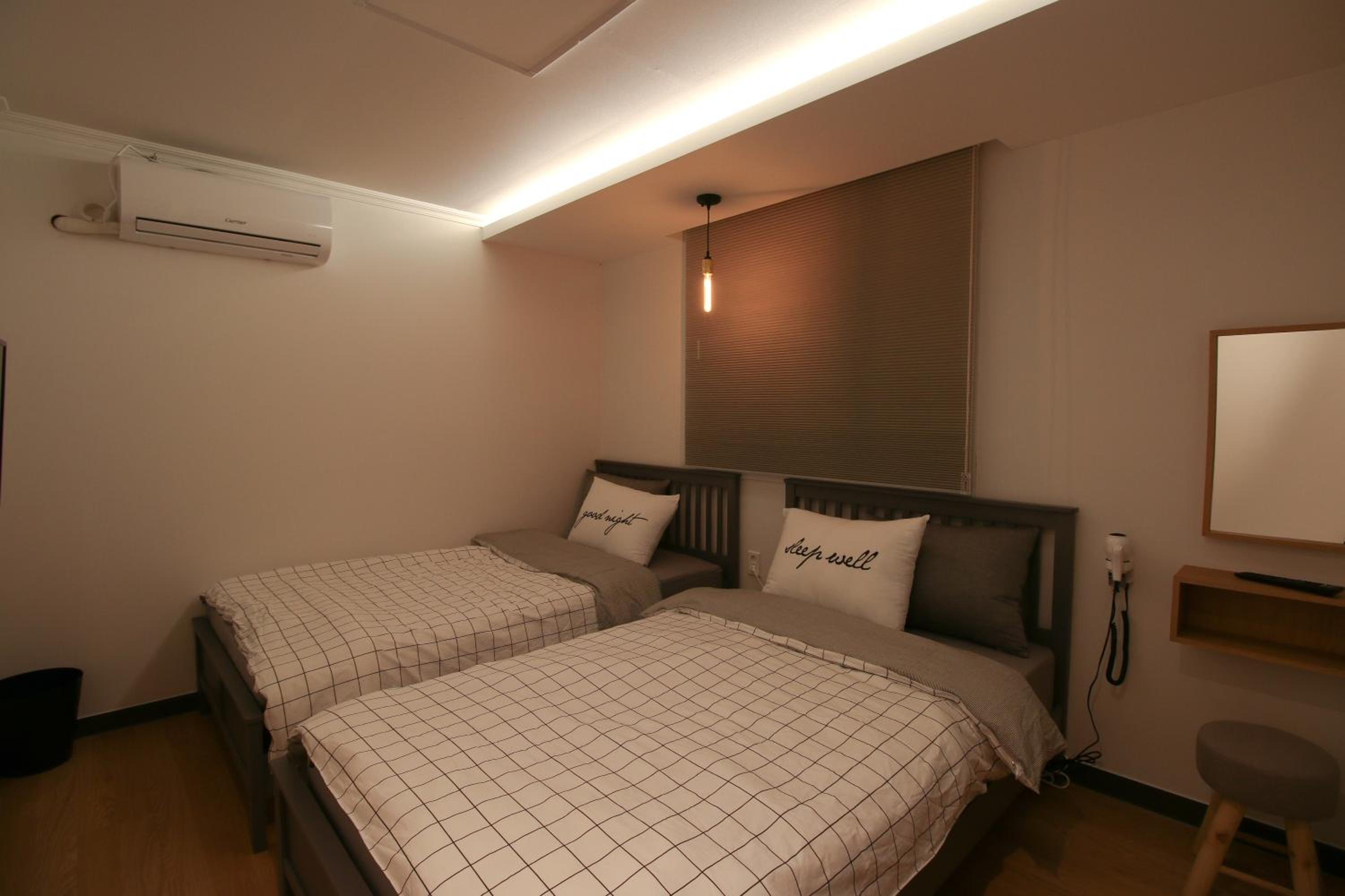 hotel room
