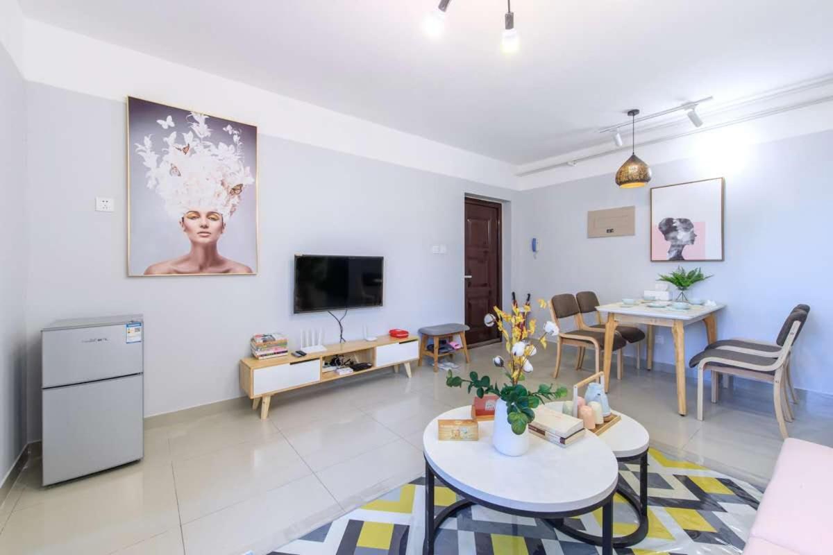 Baoding Jingxiu·BaoDing Railway Station· Locals Apartment 00173430