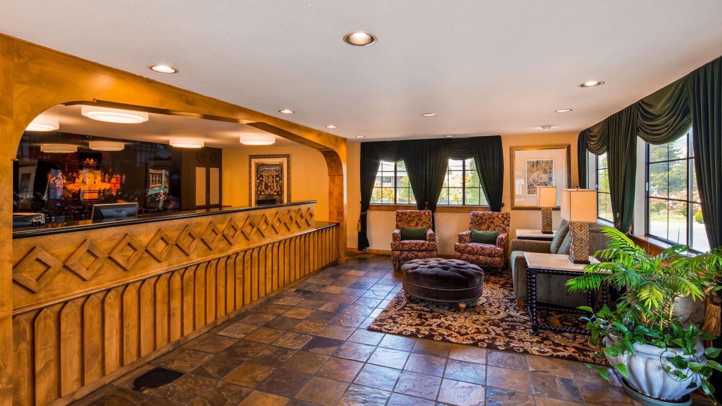 Ashland Vacations - Best Western Windsor Inn - Property Image 18