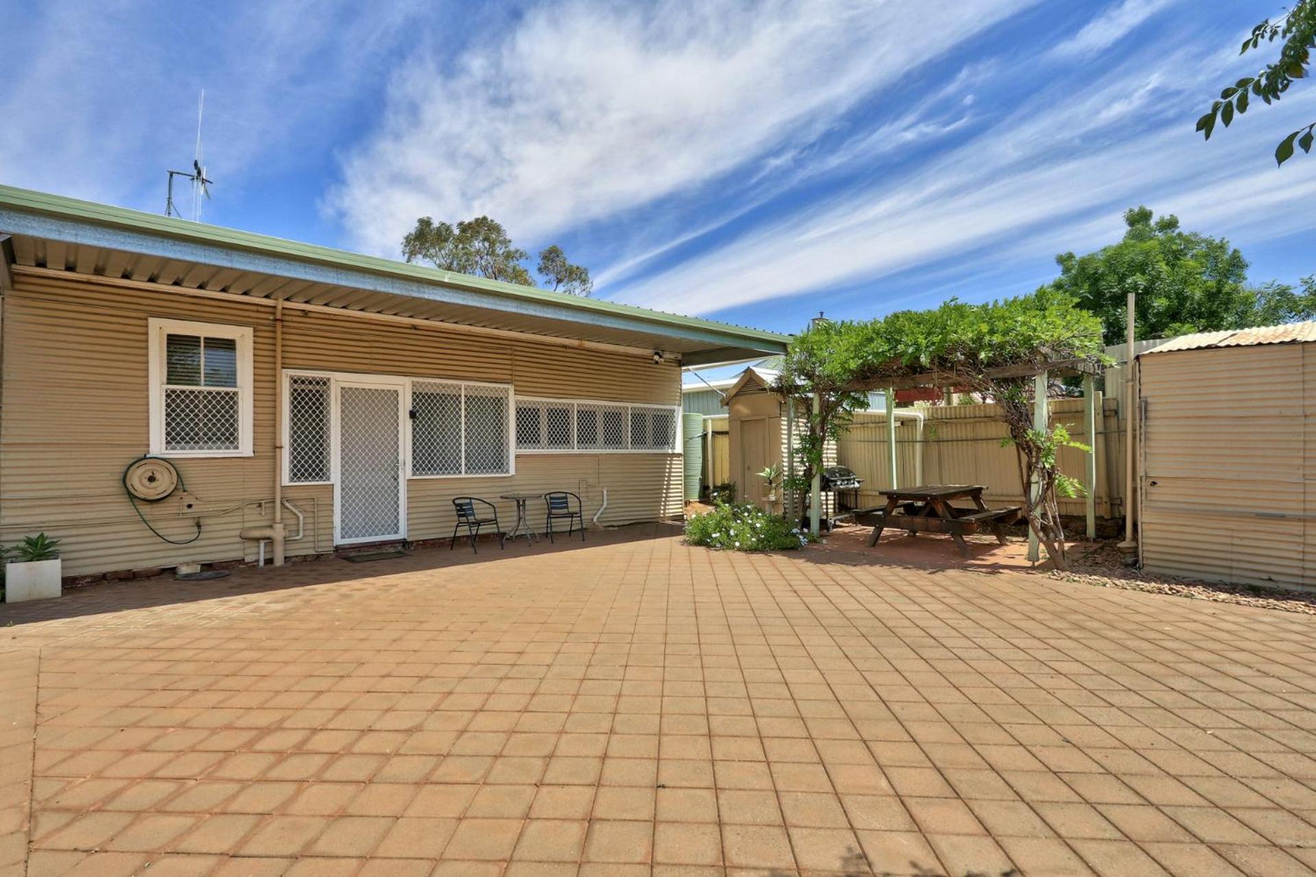 Maeville Cottage
