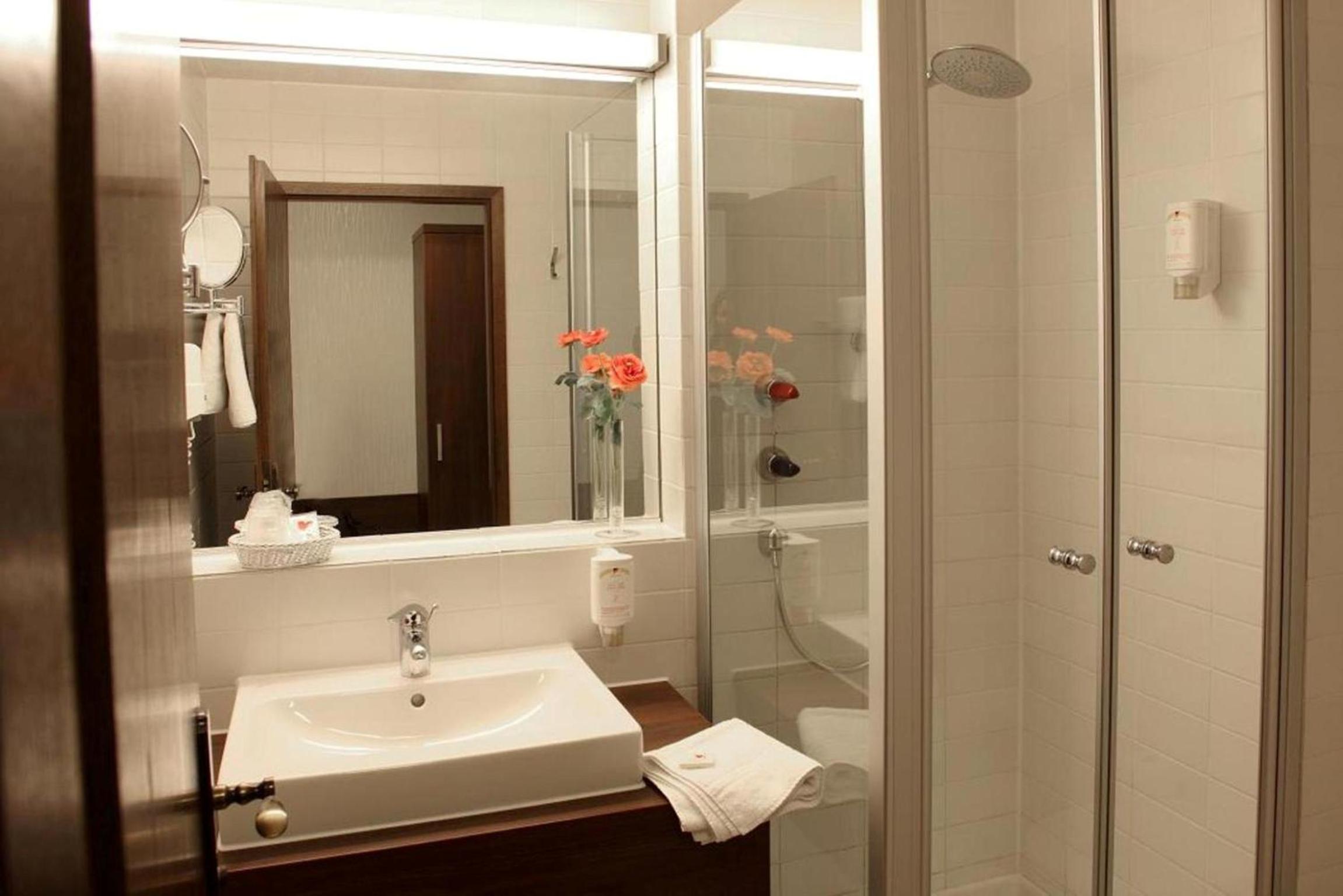 Lobinger-Parkhotel - Property Image 3