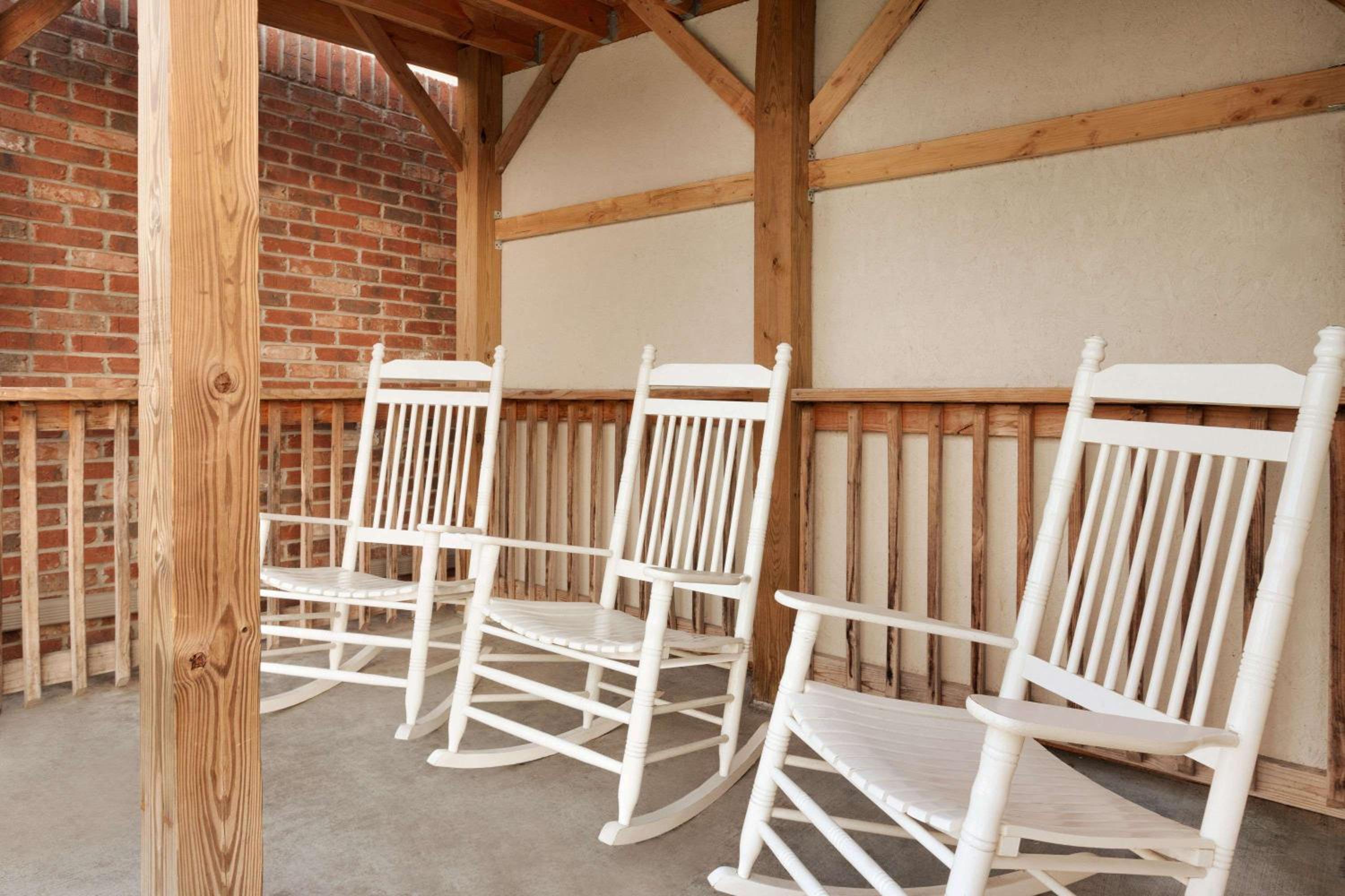 Jefferson City Vacations - Travelodge by Wyndham Jefferson City - Property Image 4