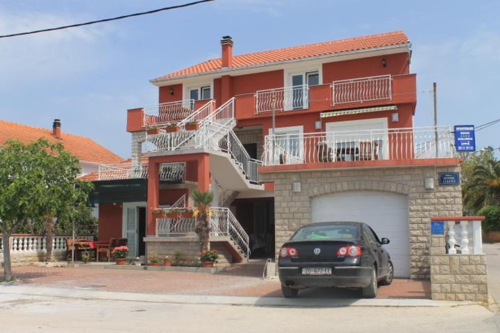 Photo 42