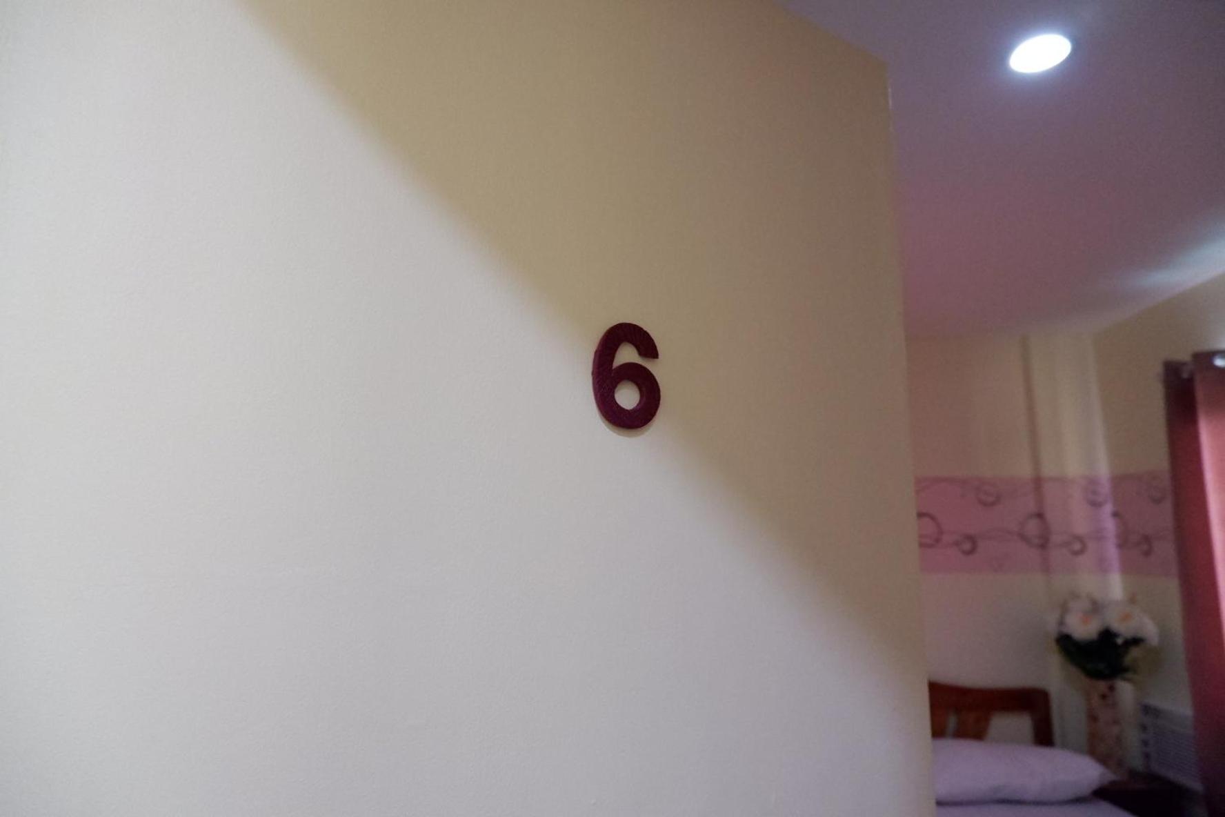 Photo 33