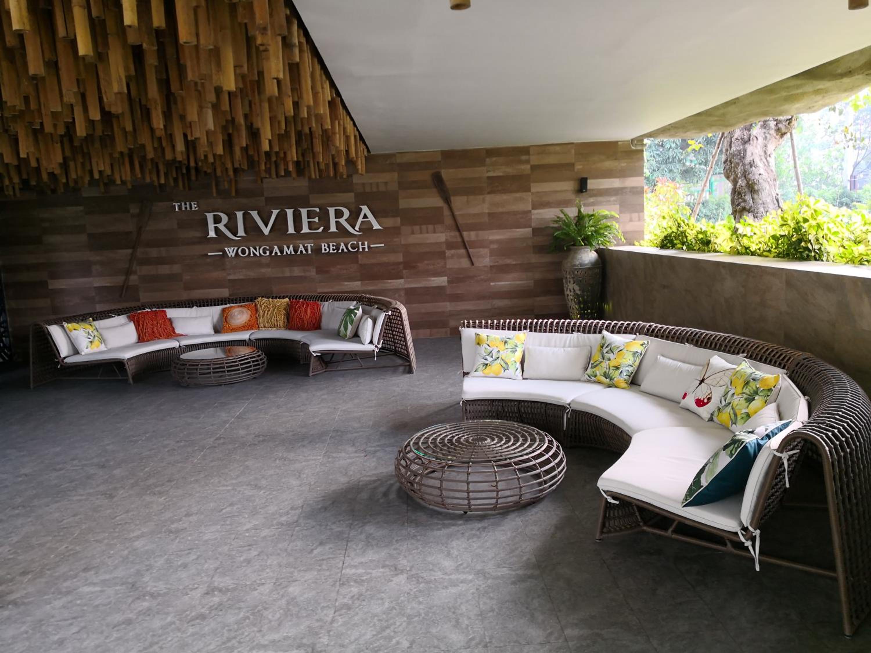 The Riviera Wongamat Hong Apartment