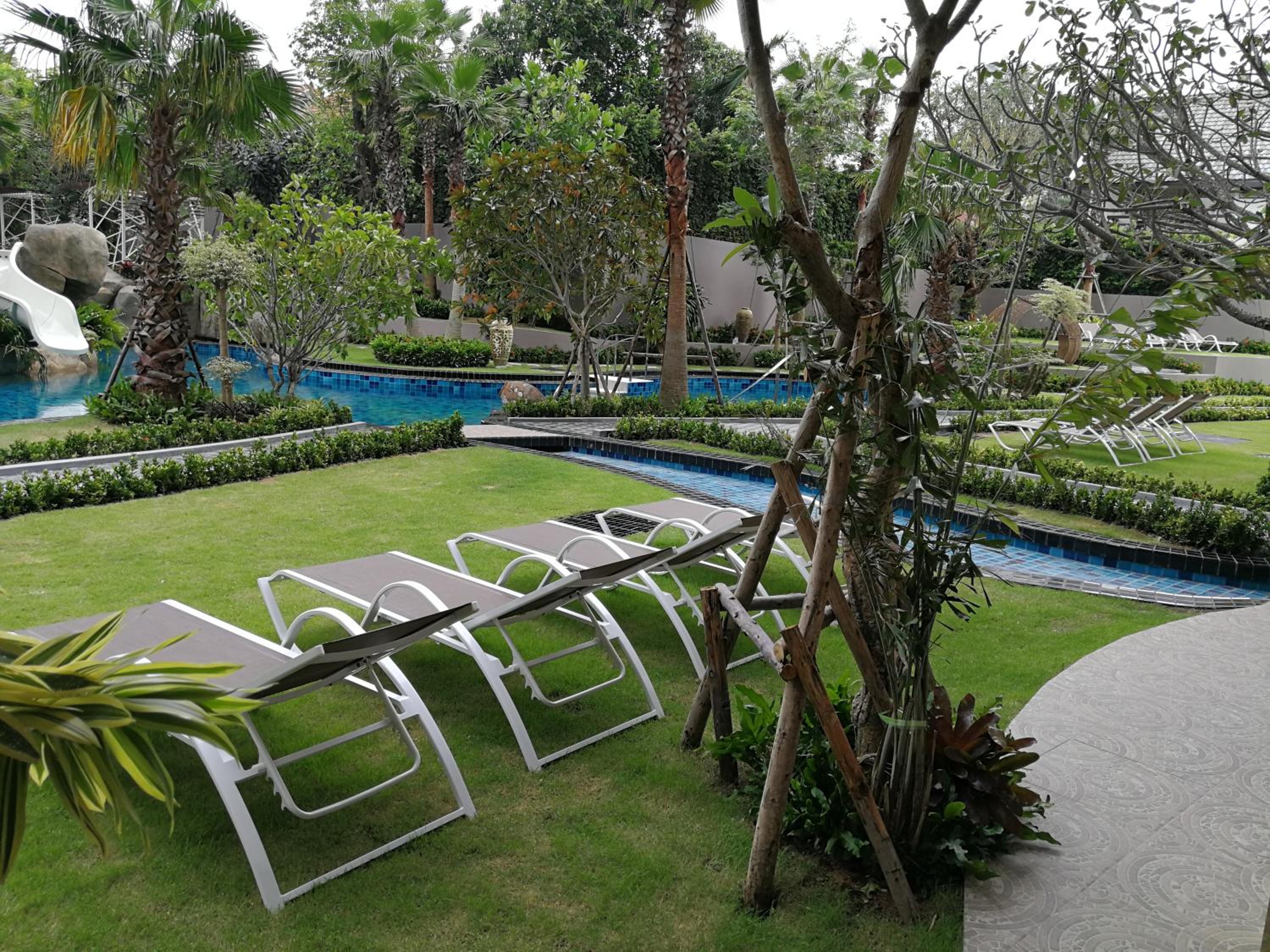 The Riviera Wongamat Hong Apartment
