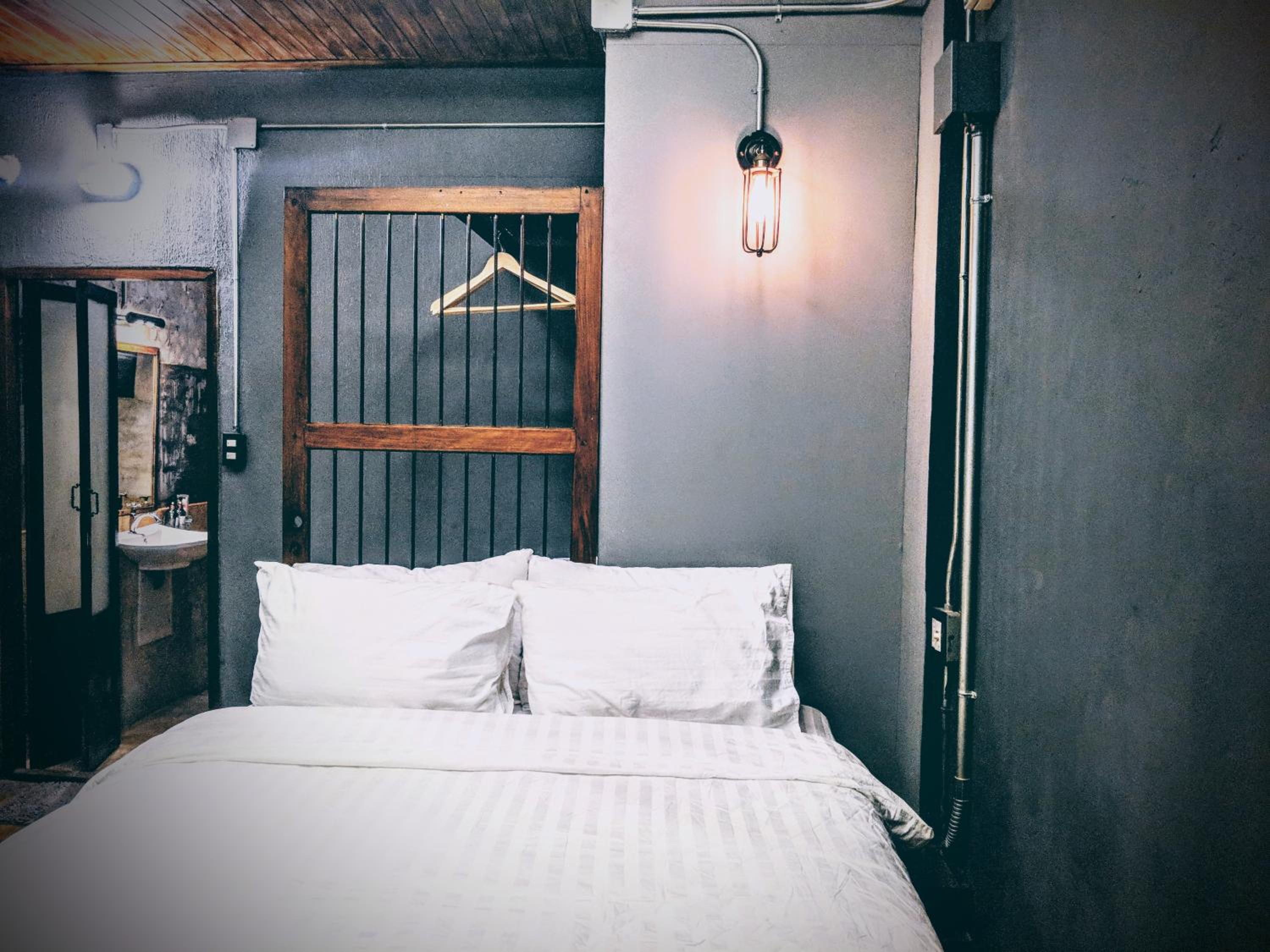 Zeds Hostel Bangkok