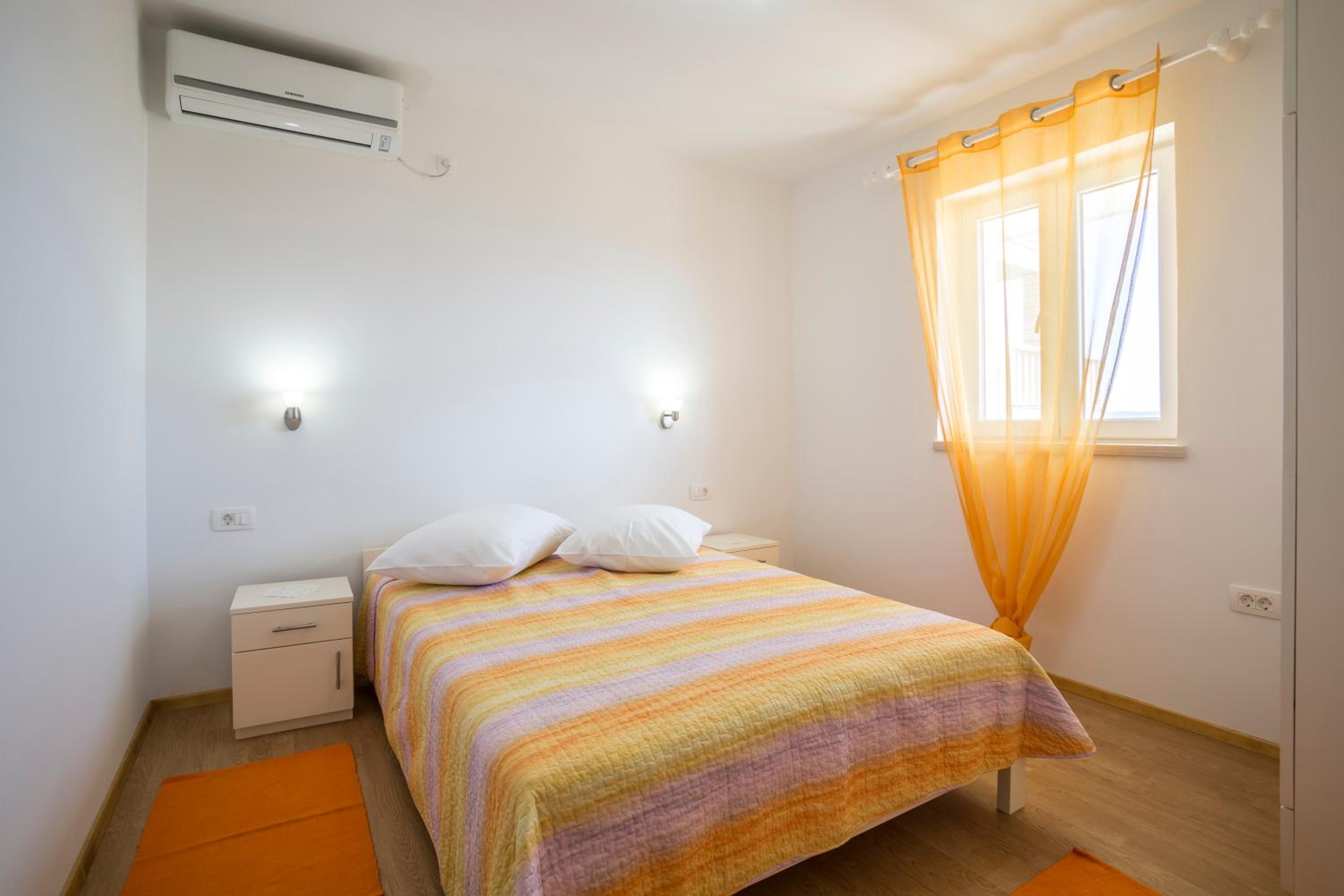 Apartmani Bezmalinović
