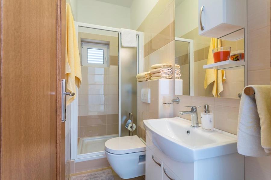 Apartmani Bezmalinović