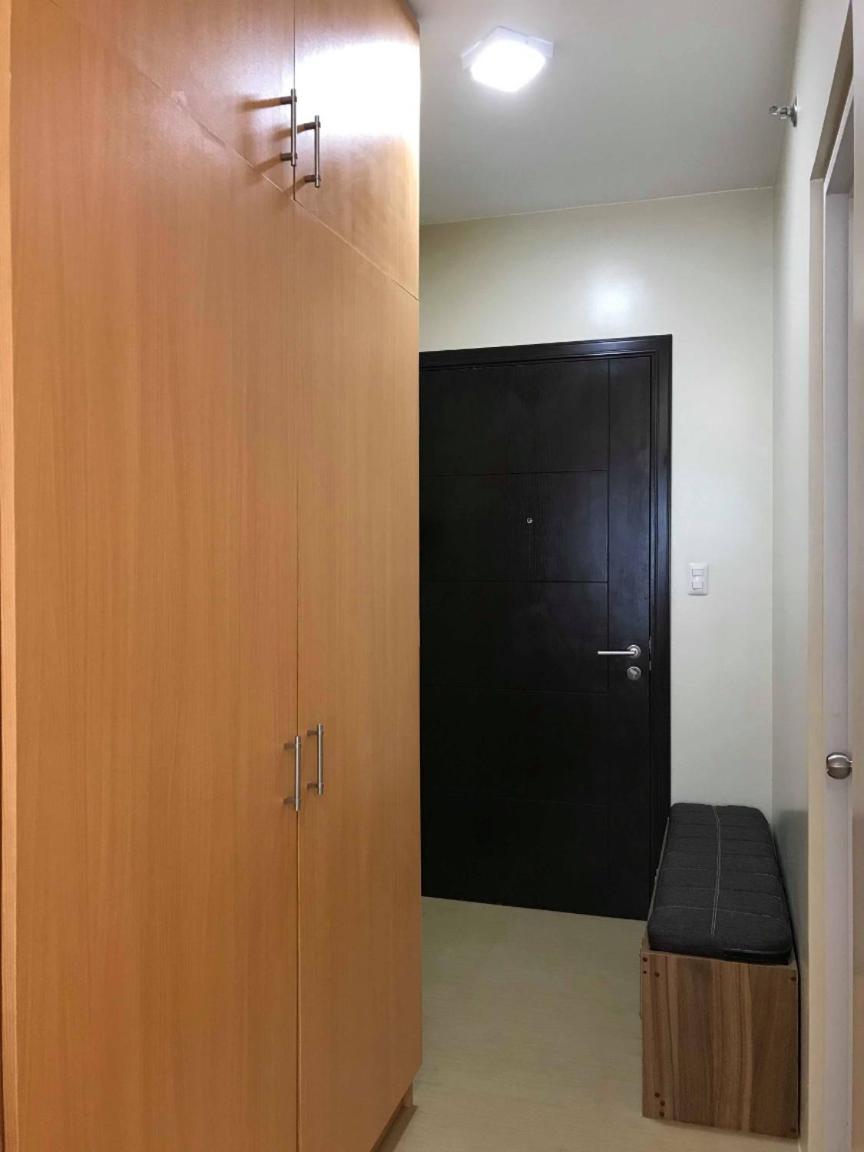 Avida Fully Furnished Modern Contemporary Studio