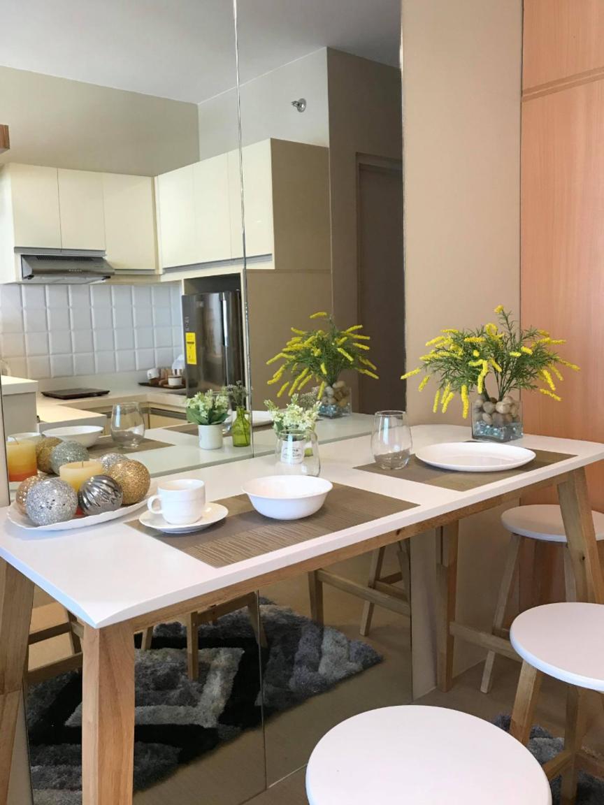 Avida Fully Furnished Modern Contemporary Studio