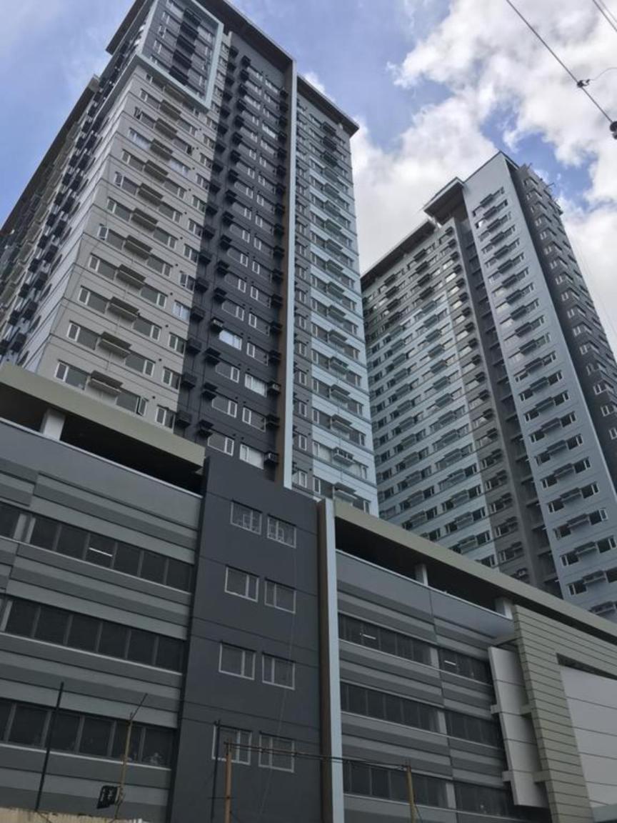 Avida Fully Furnished Modern Contemporary Studio