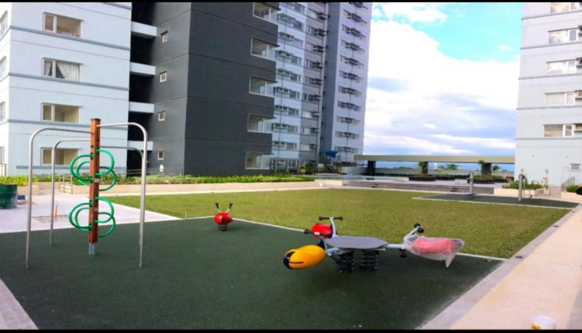 Avida Fully Furnished Modern Contemporary Studio