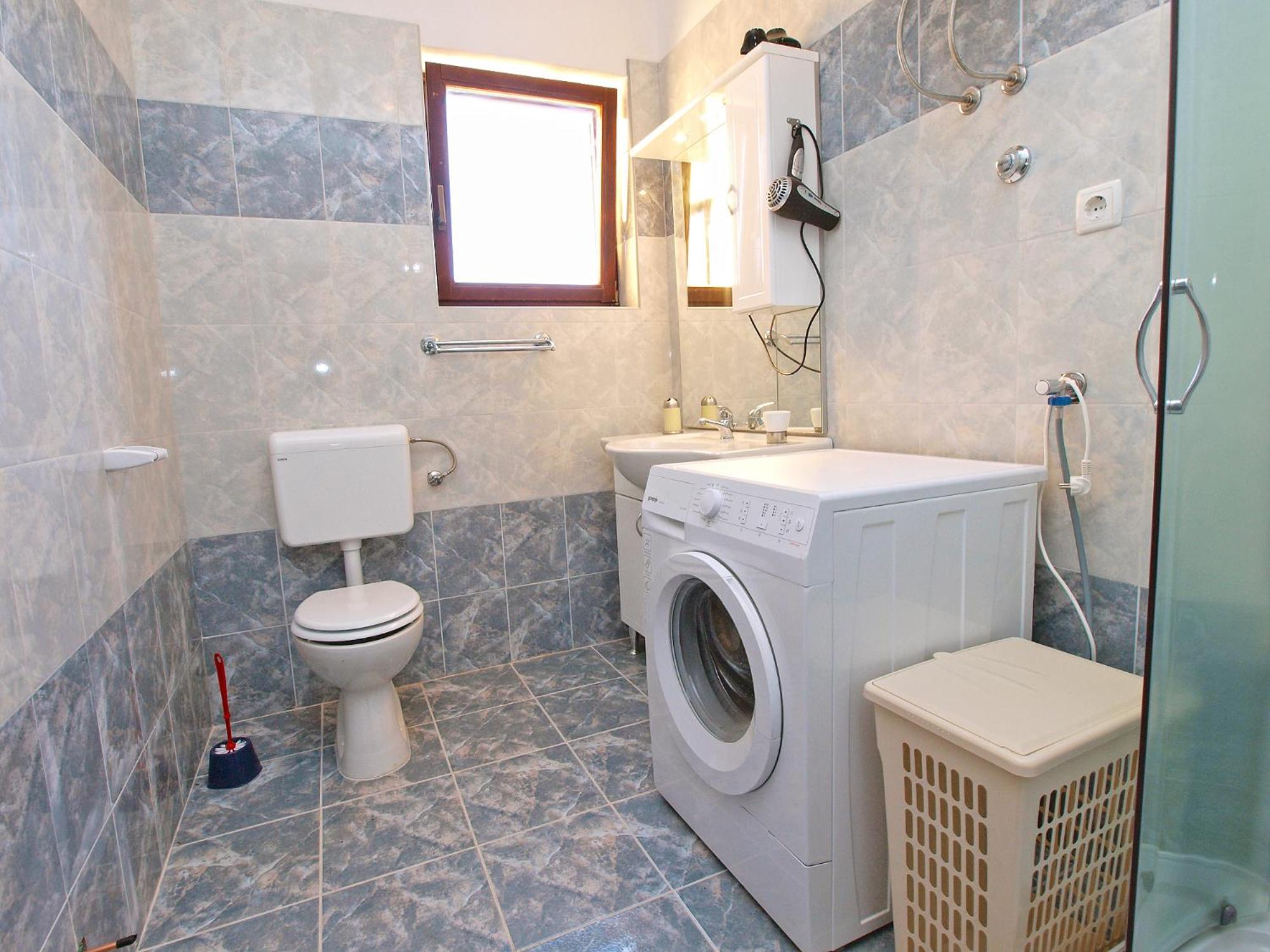 Photo 44