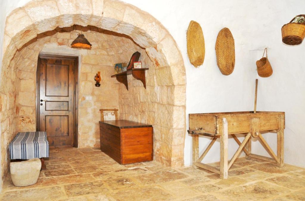 Trullo Lino view 3