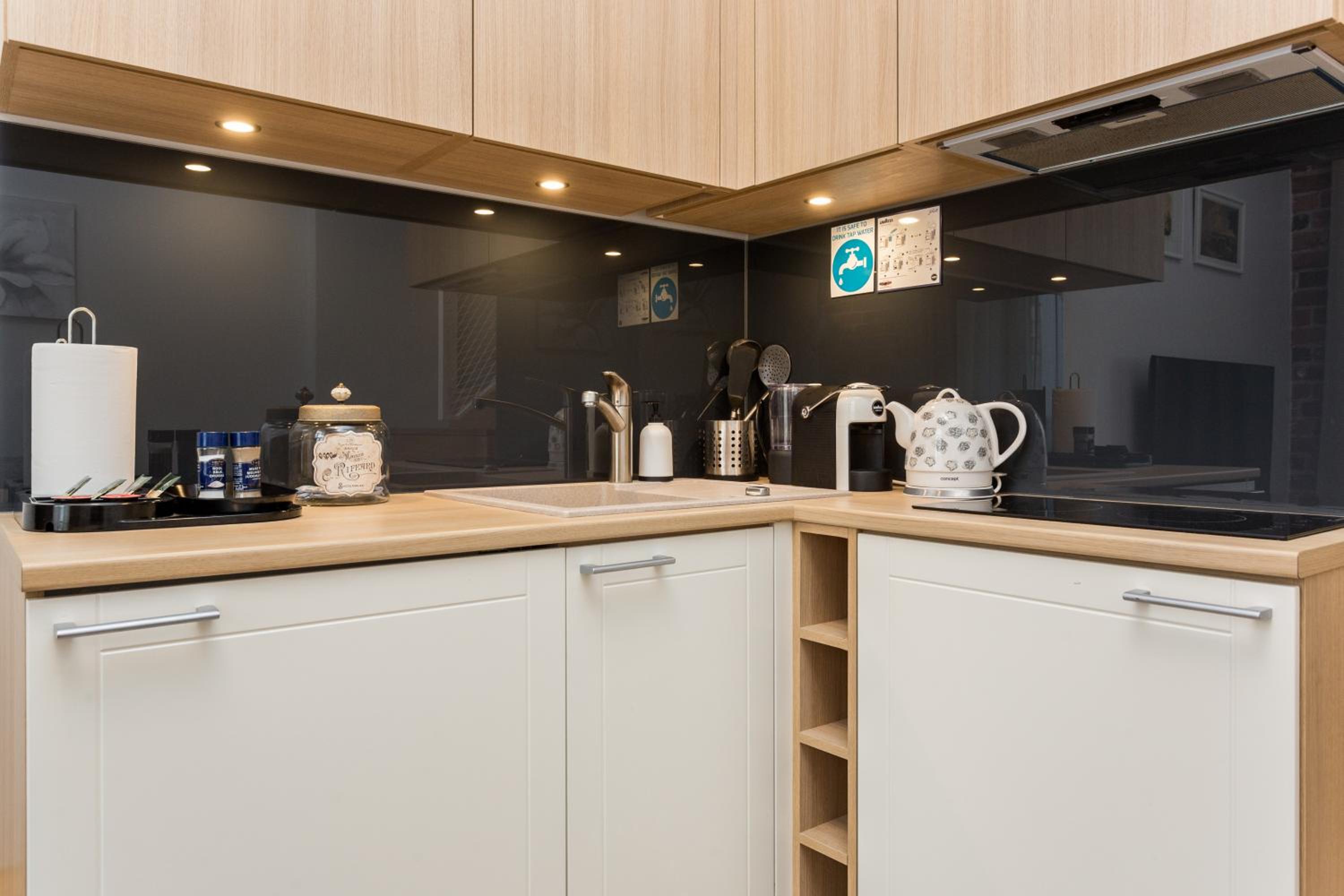 Angleterre Apartments