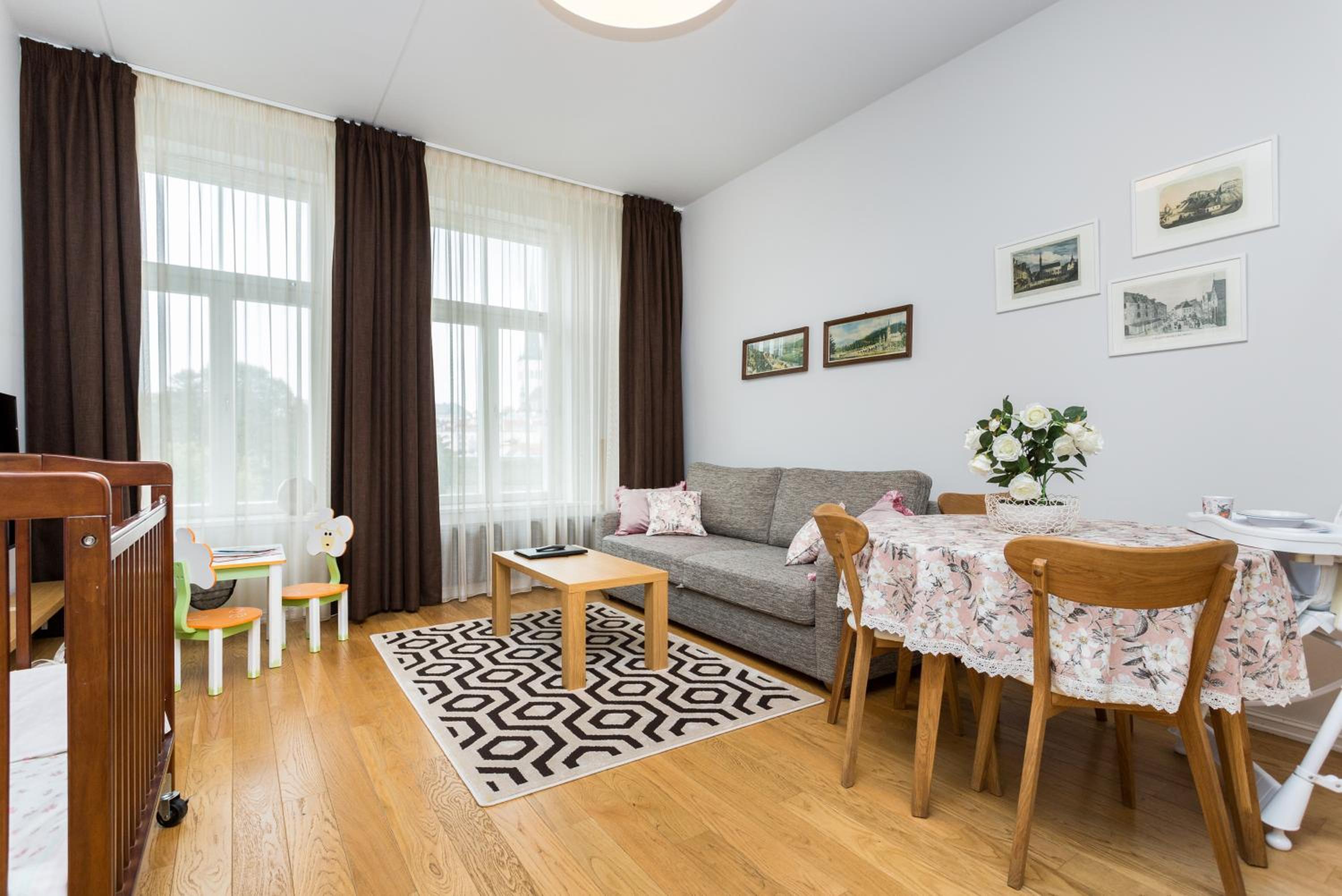 Angleterre Apartments