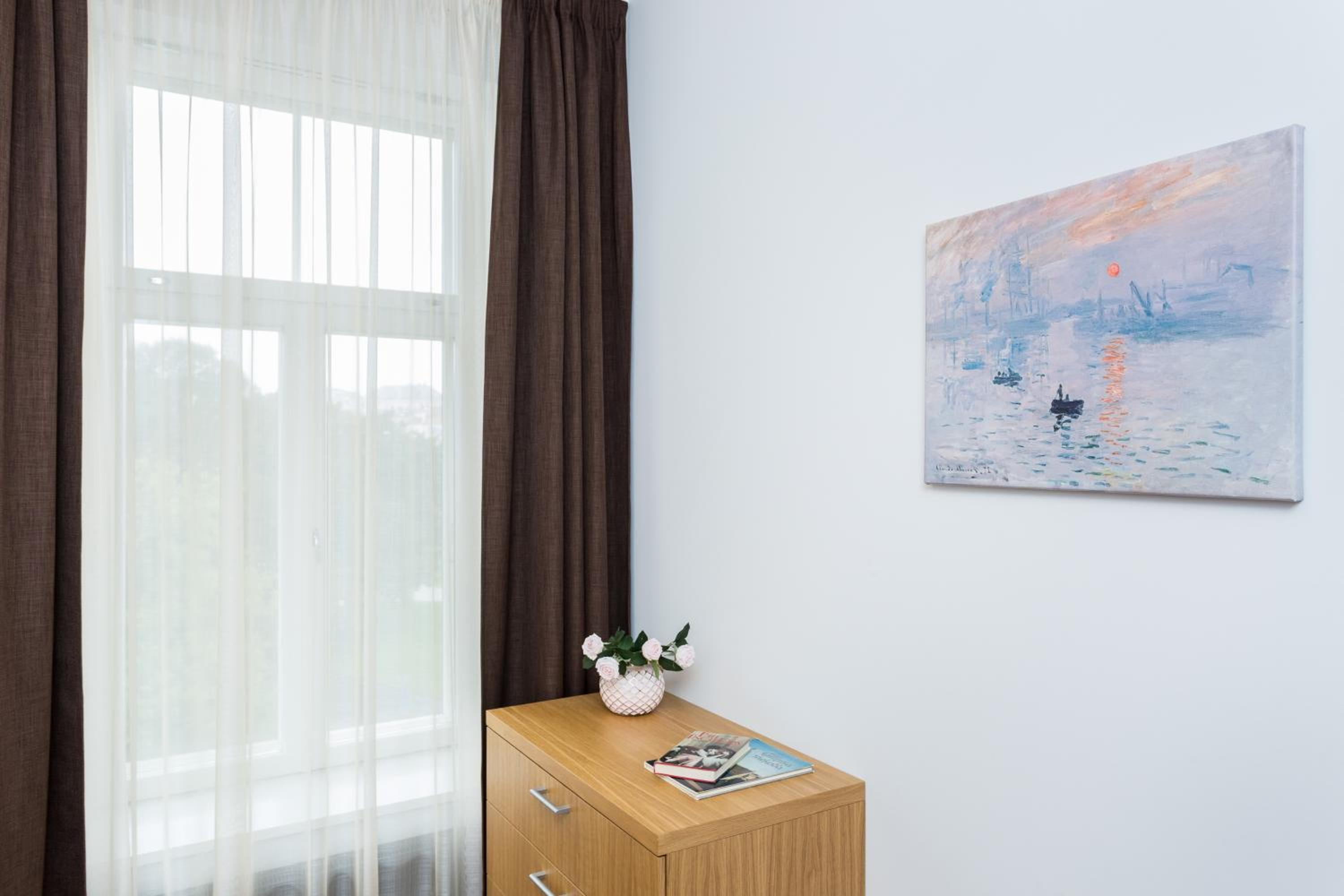 Angleterre Apartments