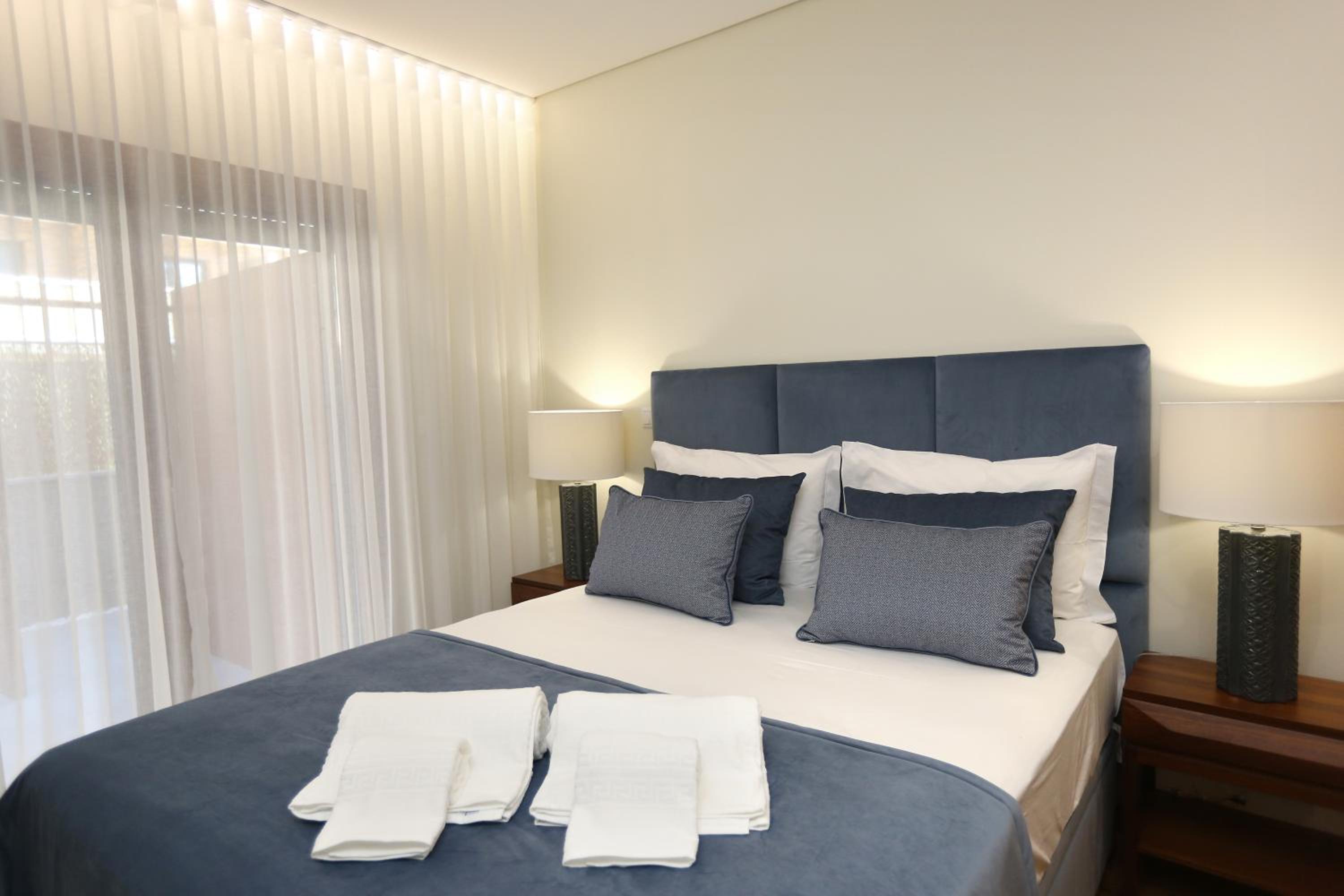 Like-home-T1 Apt-Best Place-Parque das Nações view 2