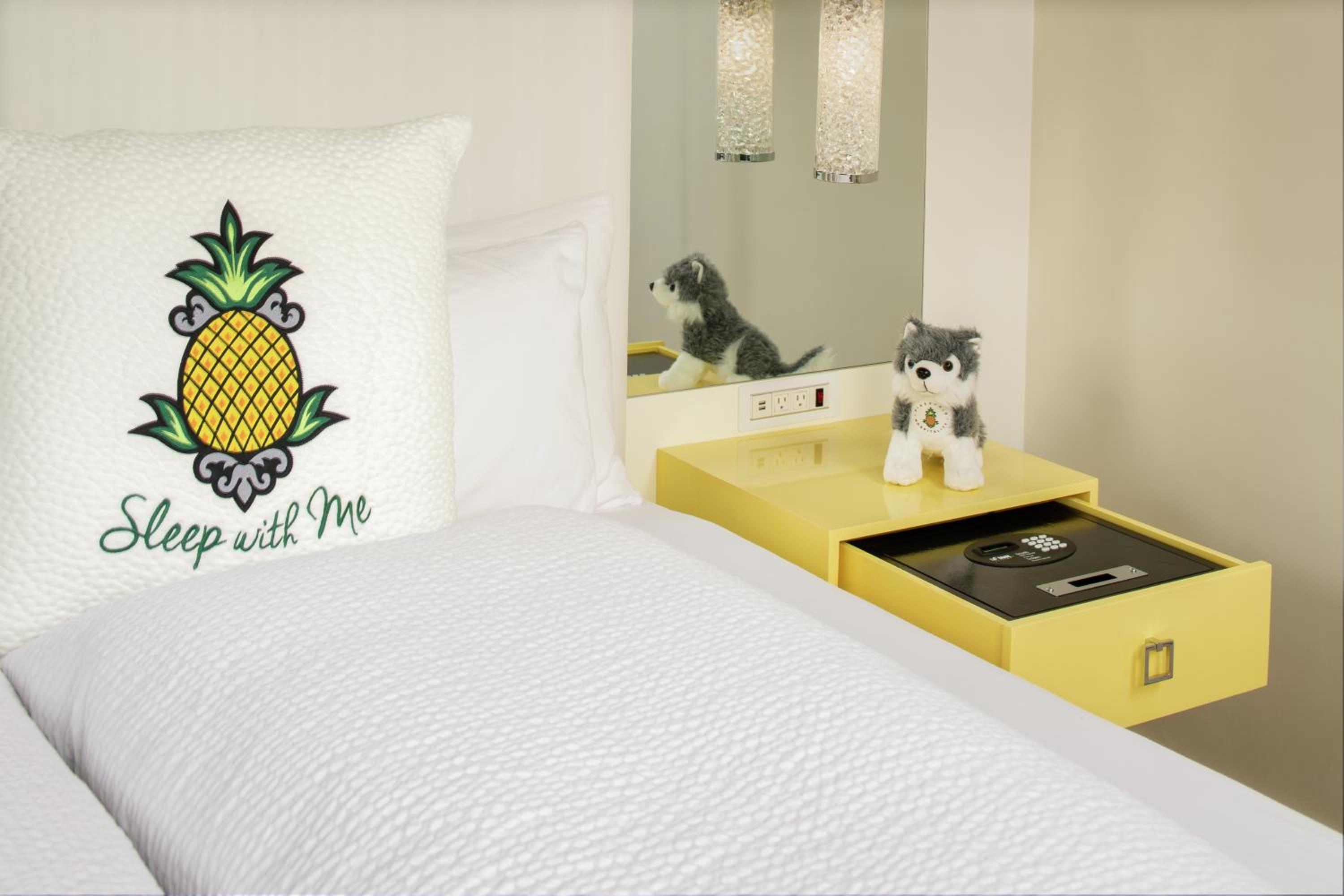 Boston Vacations - Staypineapple, A Delightful Hotel, South End - Property Image 25