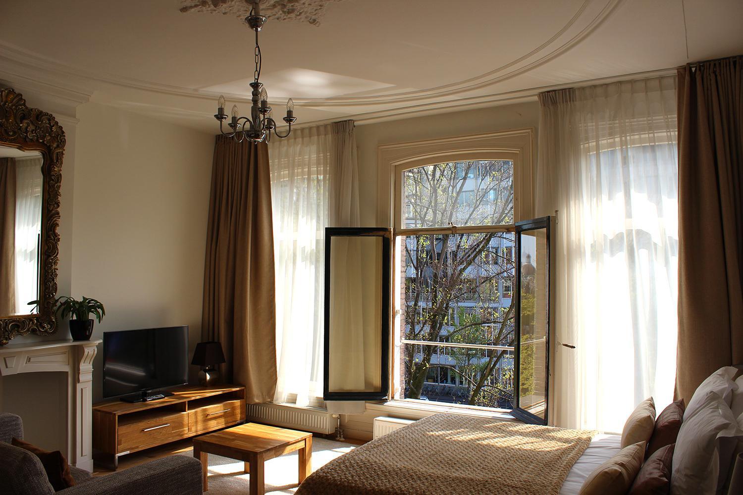 Amsterdam Jewel Canal Apartments