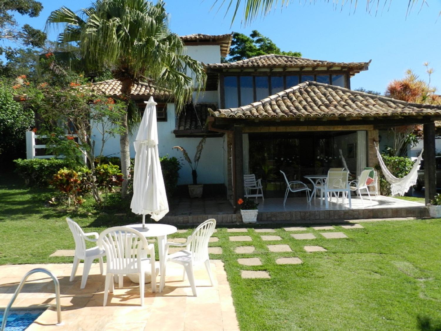 Excelente casa a 150 mts da Praia da Ferradura