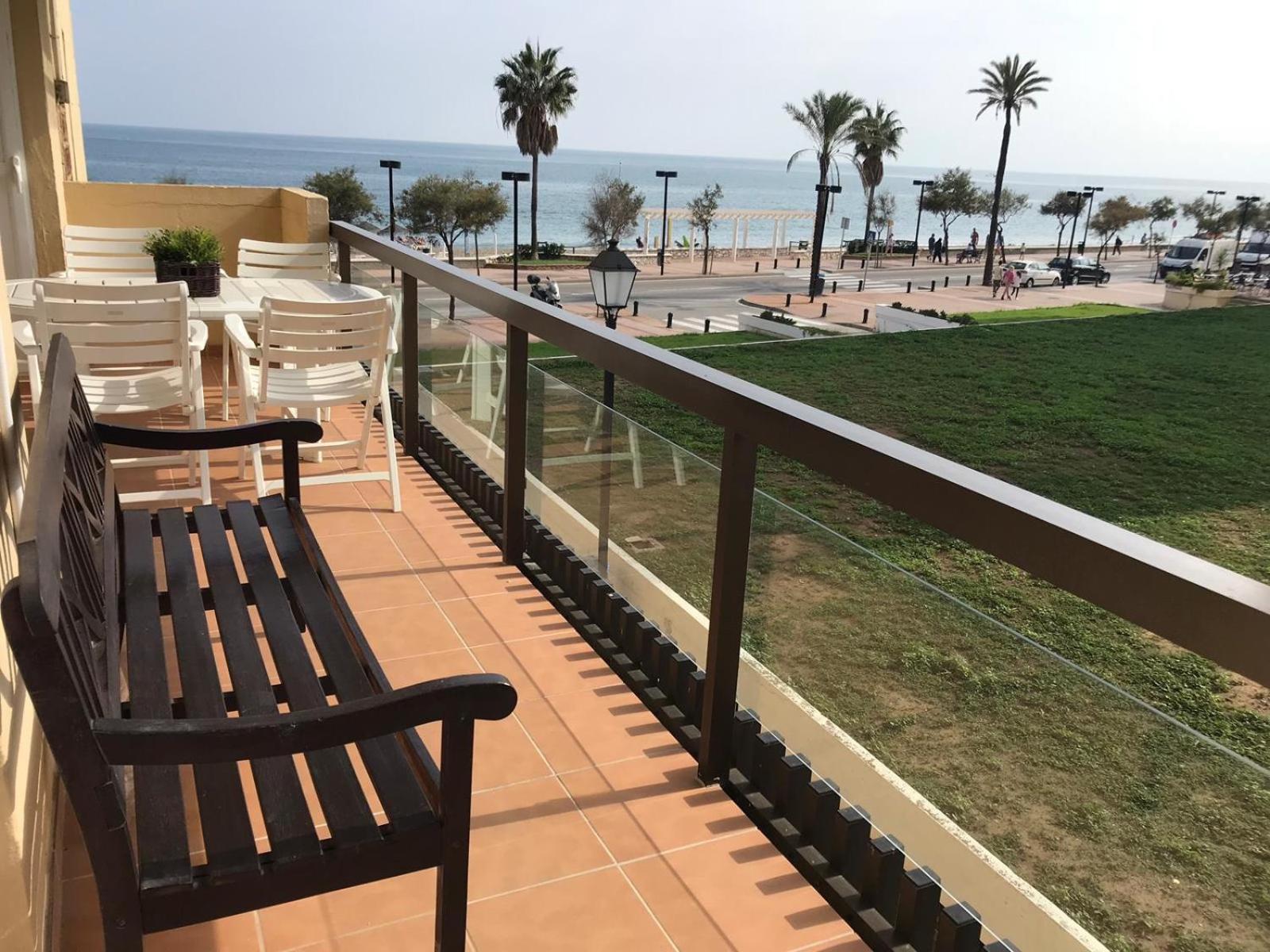 Apartment on the beach,fuengirola view 4