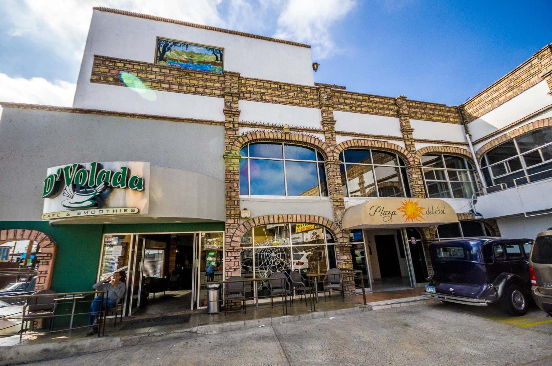 Hotel Suites del Sol - Image 1