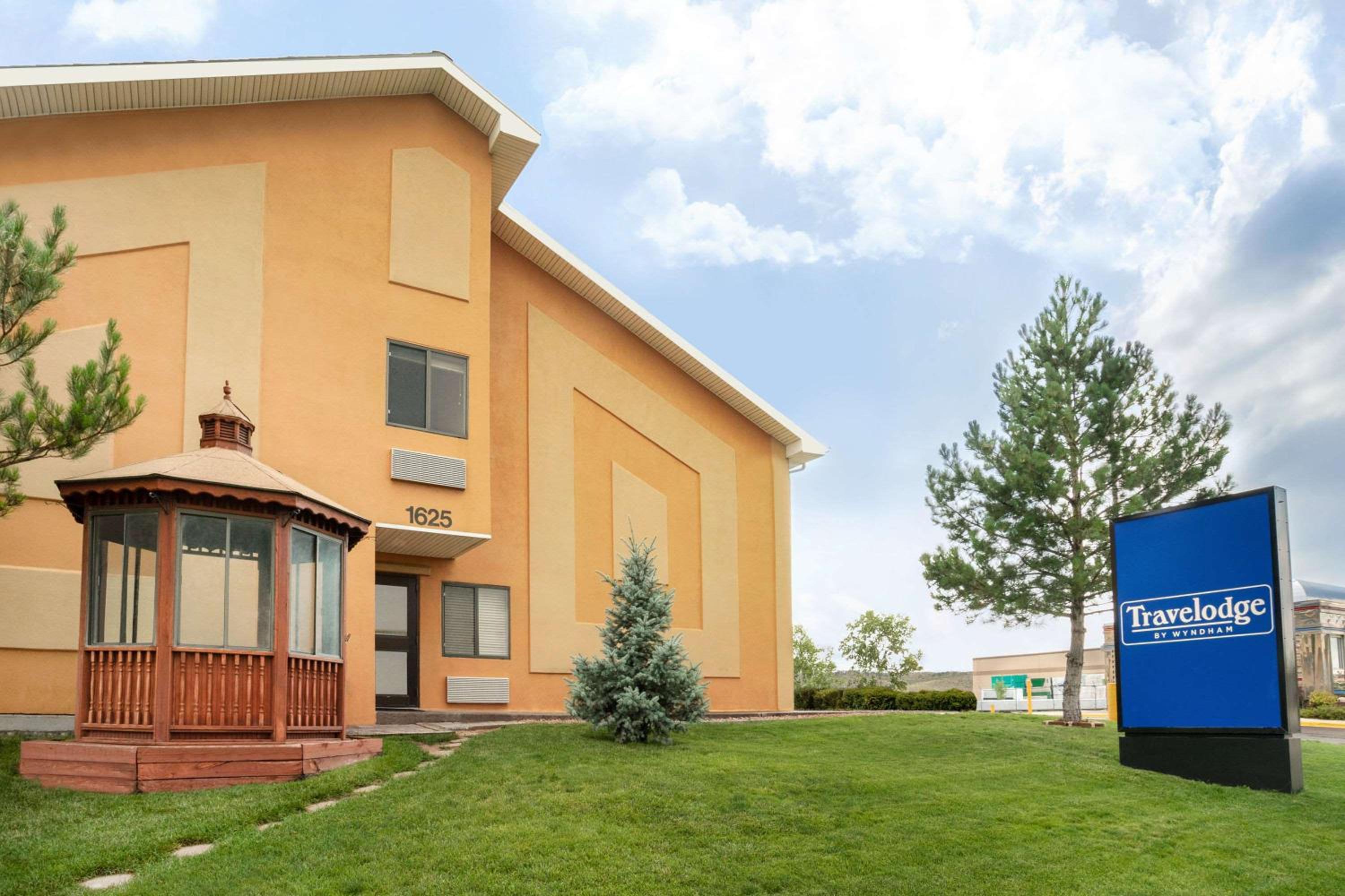 Cheyenne Vacations - Travelodge by Wyndham Cheyenne - Property Image 1