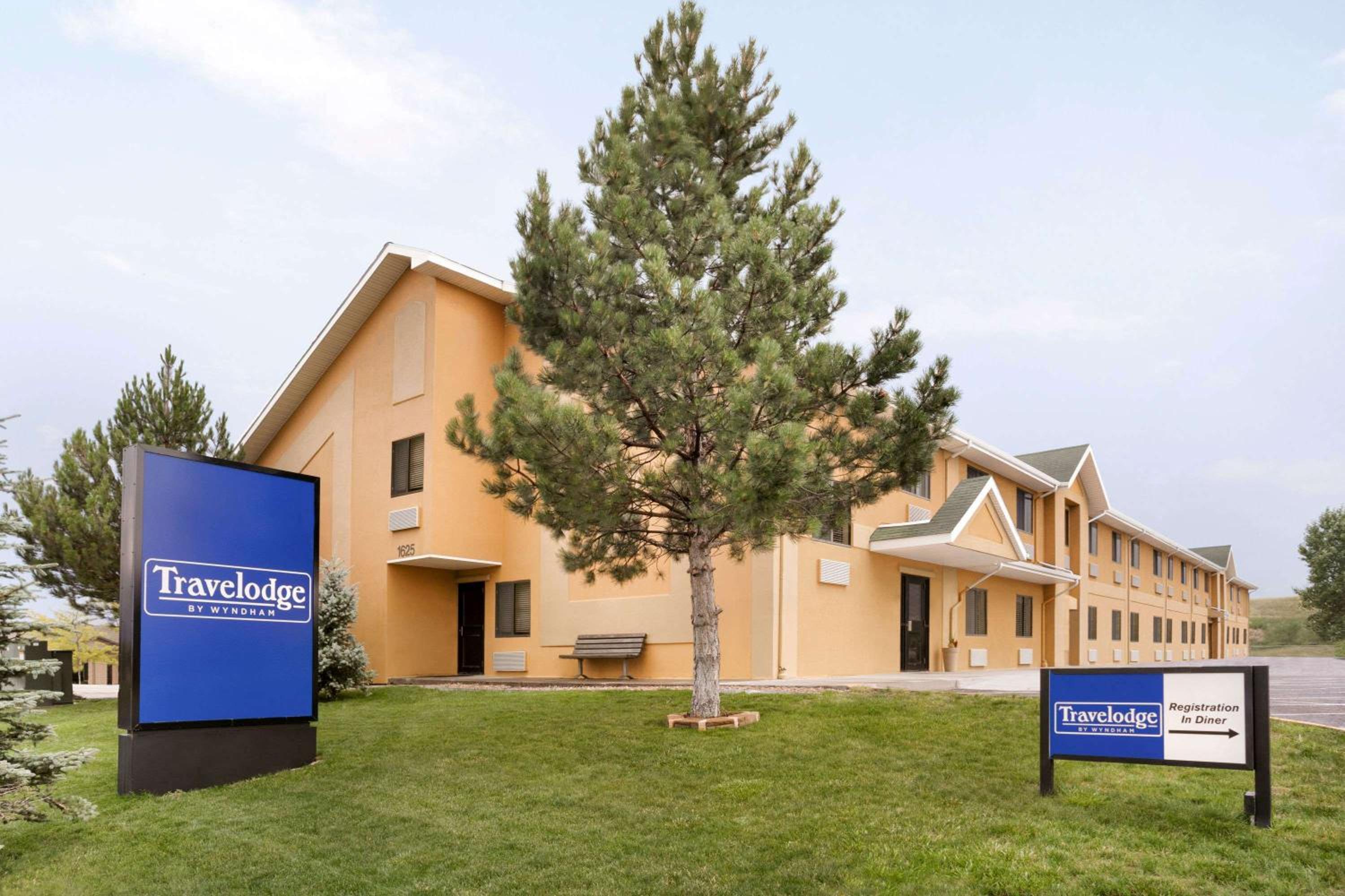 Cheyenne Vacations - Travelodge by Wyndham Cheyenne - Property Image 1