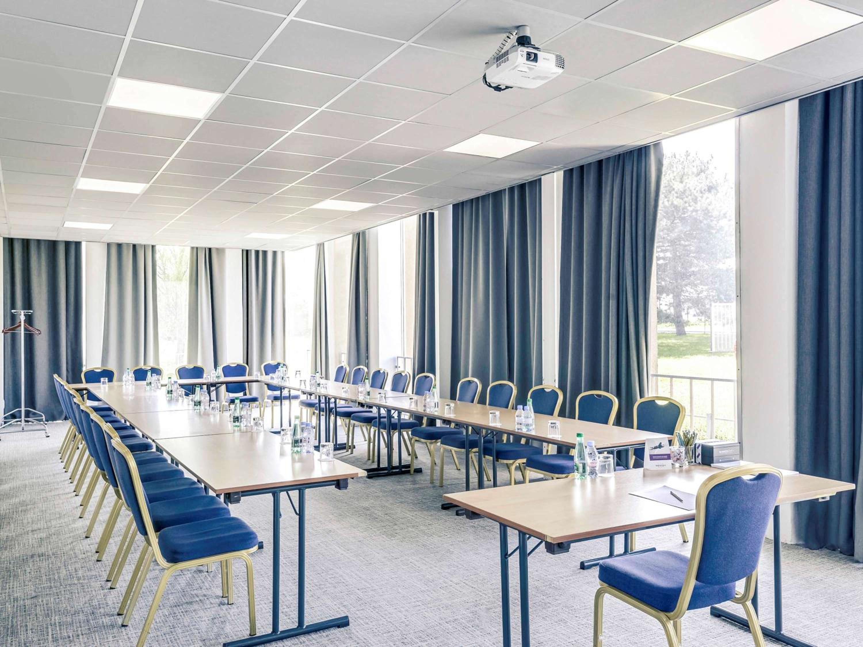 Rungis Vacations - Mercure Paris Orly Rungis Aeroport - Property Image 2
