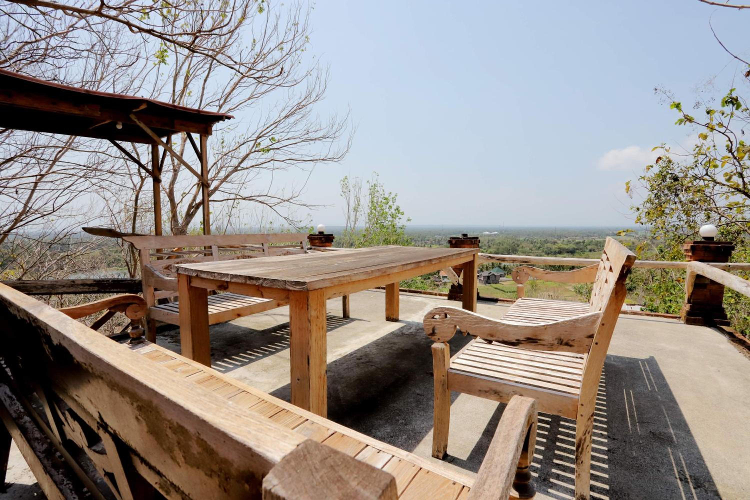 NewAlasKuliner & HomestayWatulumbung view 3