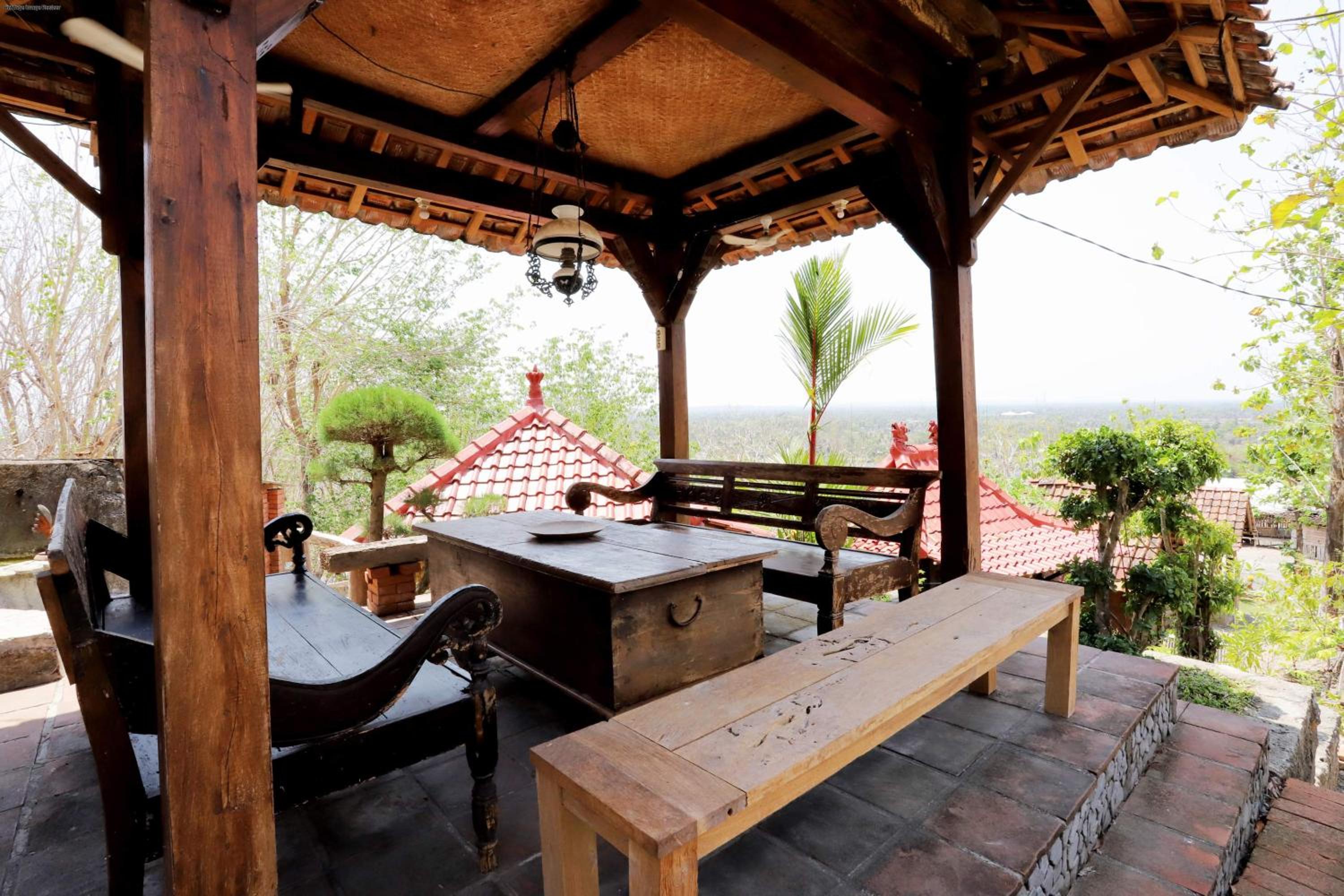 NewAlasKuliner & HomestayWatulumbung view 5