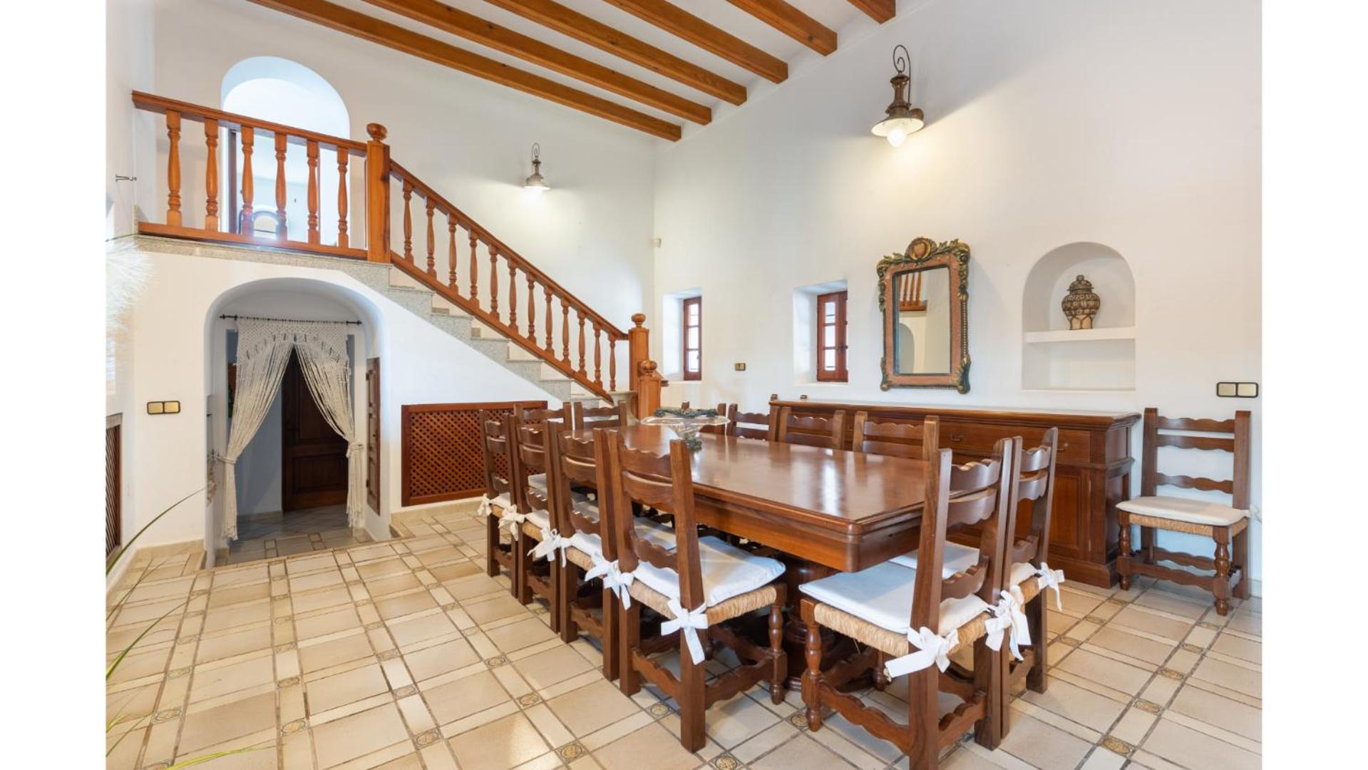 Can Mestre is a huge Villa with stunning sunset views near to San Antonio view 3