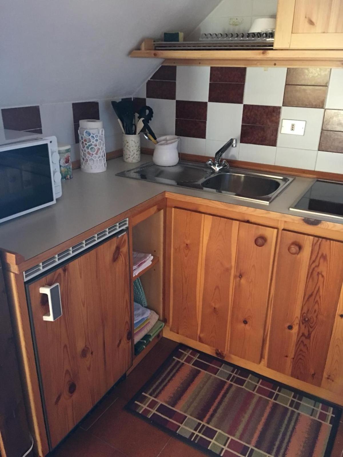 MONOLOCALE MANSARDA Prato Valentino photo 3