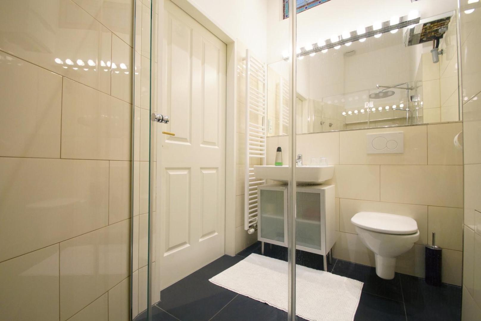 7th HEAVEN Vienna Center Apartments